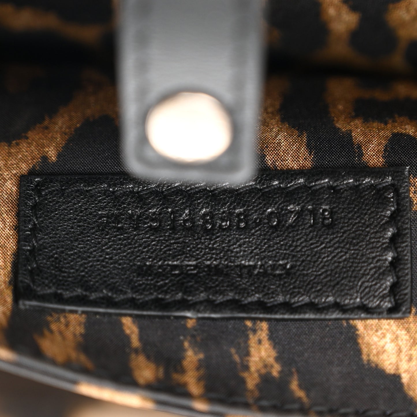 Calfskin Small Mica Hat Box Black