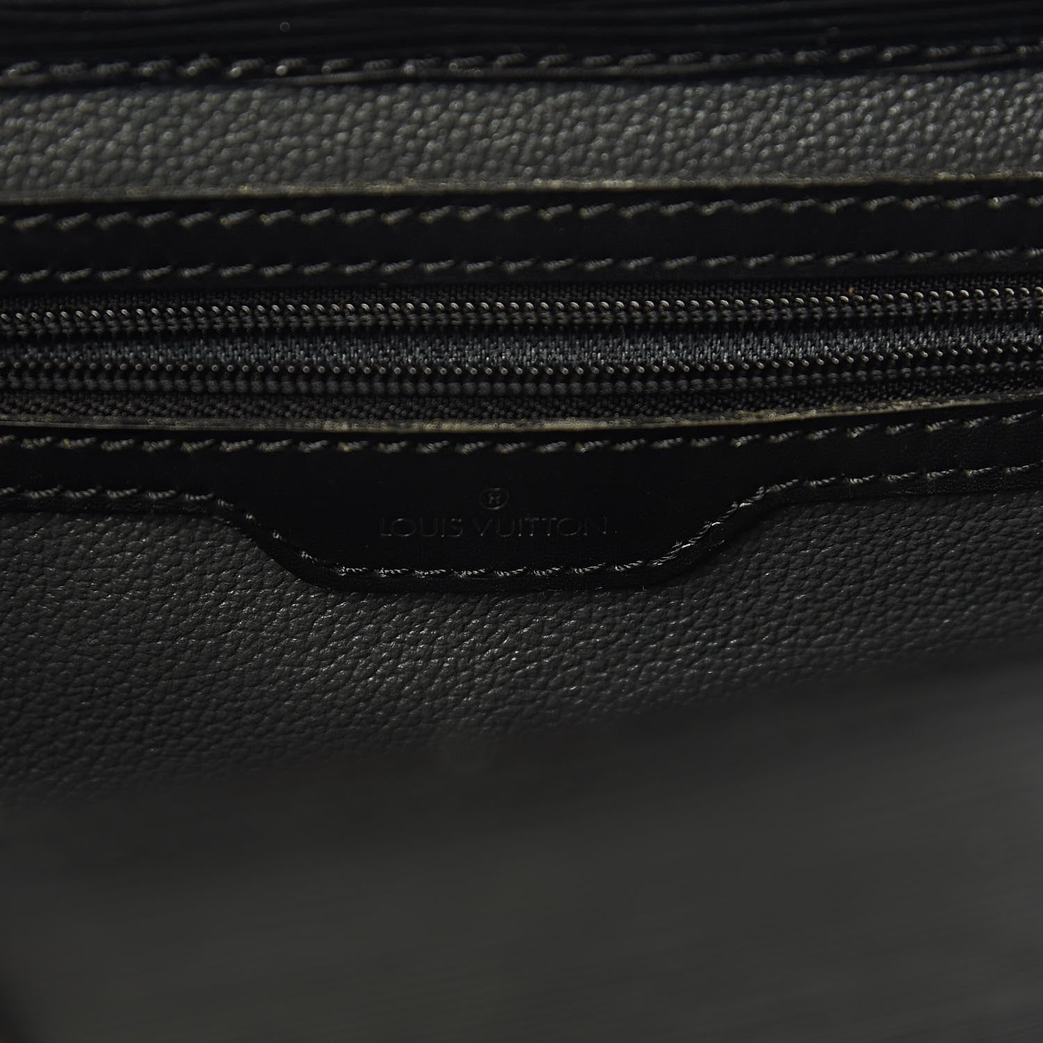 Louis Vuitton Epi Sac Plat GM Black 6 of 15