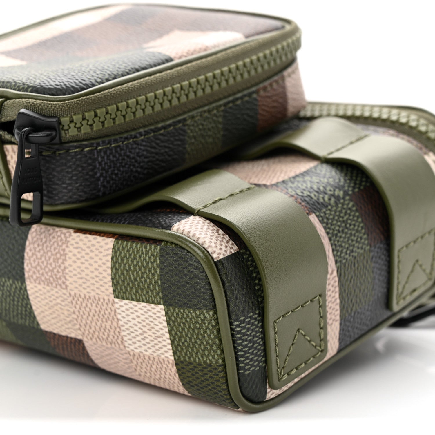 Louis Vuitton Damoflage LV Trail Wearable Wallet Green 9 of 9