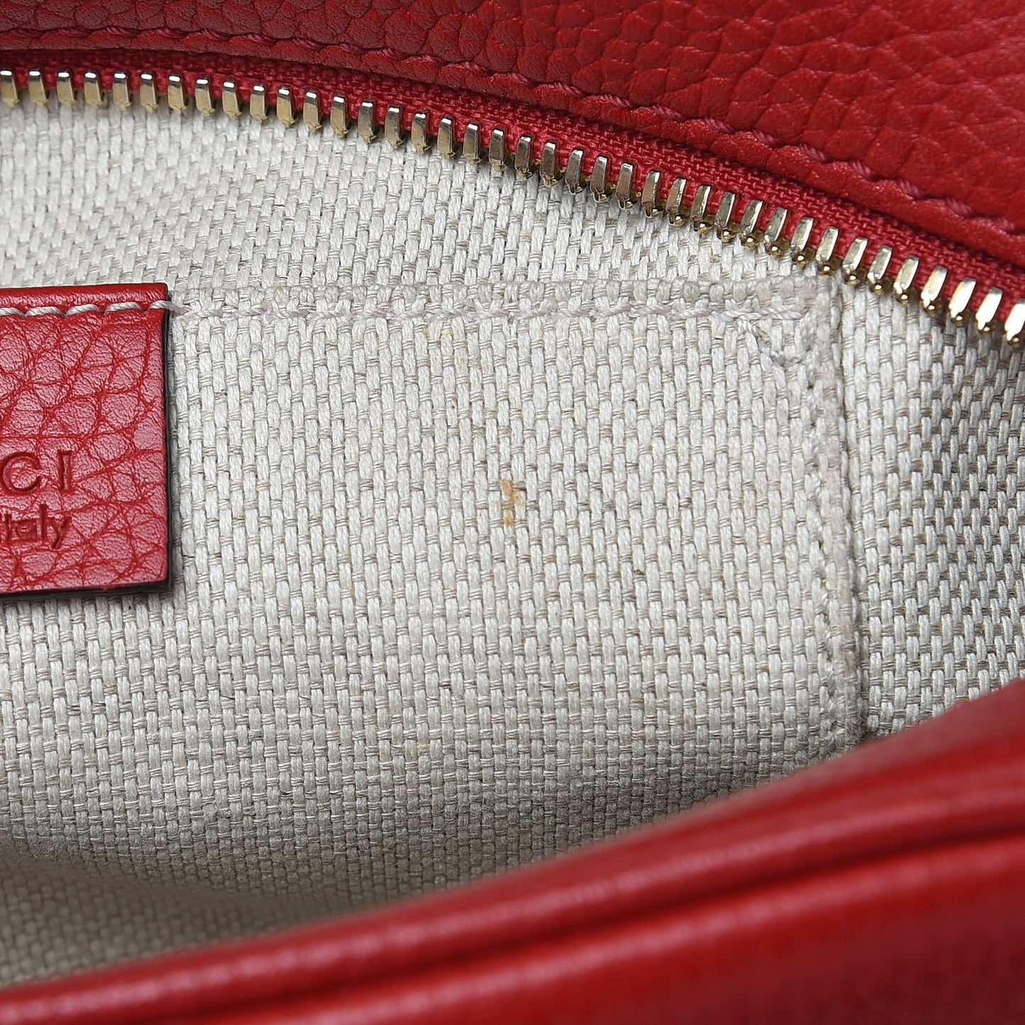 Pebbled Calfskin Small Soho Disco Bag Tabasco Red