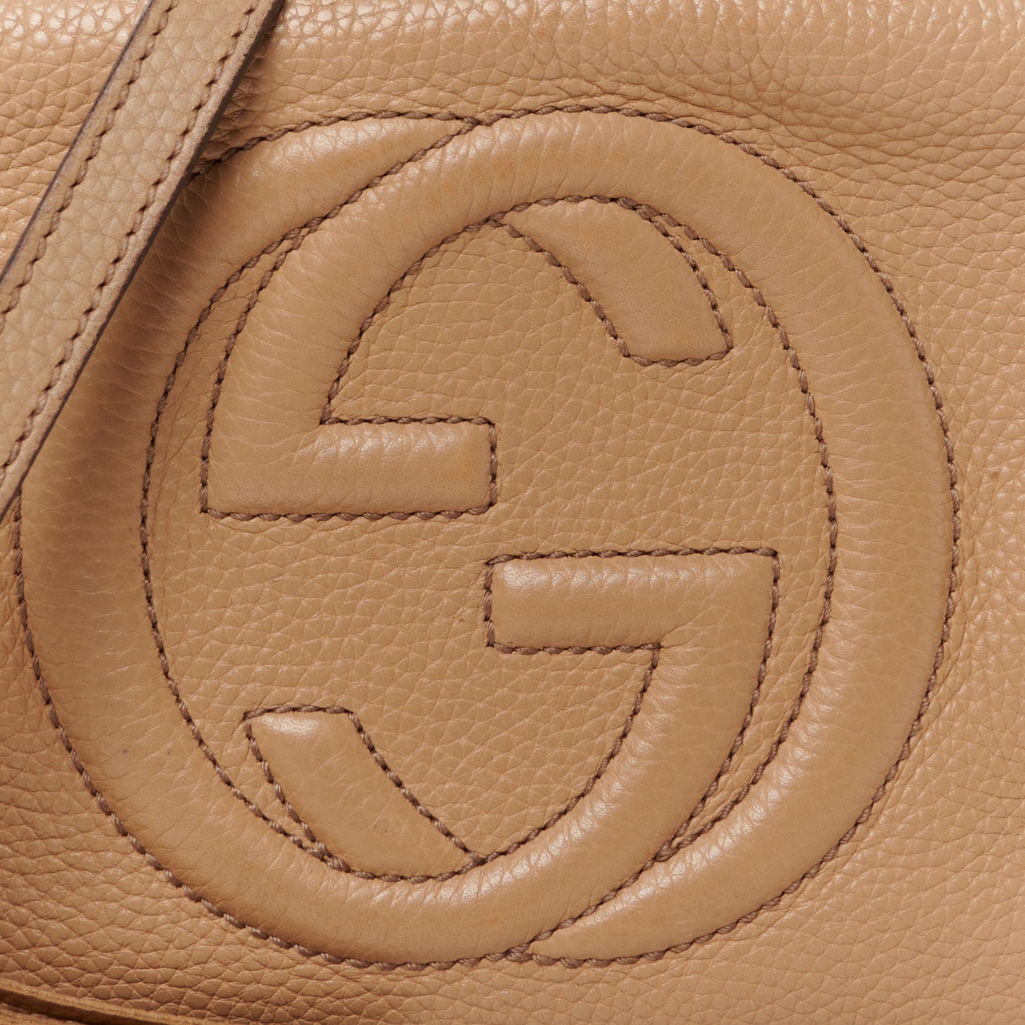 Pebbled Calfskin Small Soho Disco Bag Camelia