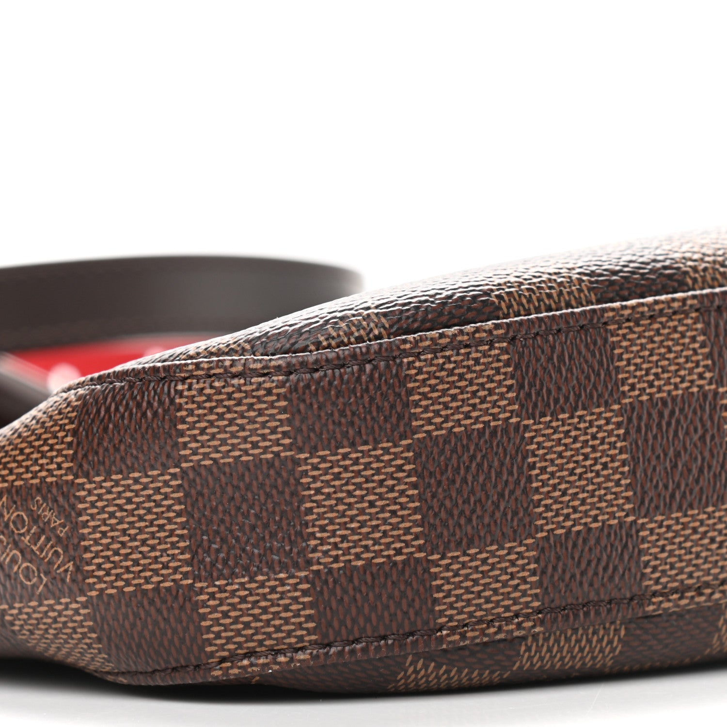 Louis Vuitton Damier Ebene South Bank Besace 7 of 11