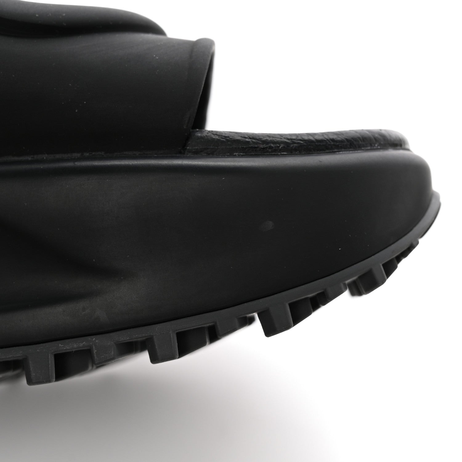 Gucci Soft Rubber Womens Interlocking G Platform 42mm Slide Sandals 37 Black 9 of 14
