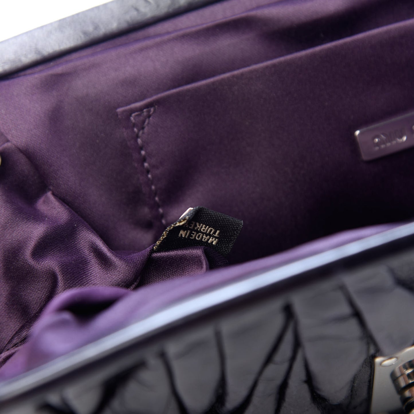 Vitello Lux Matelasse Flap Pochette Bluette