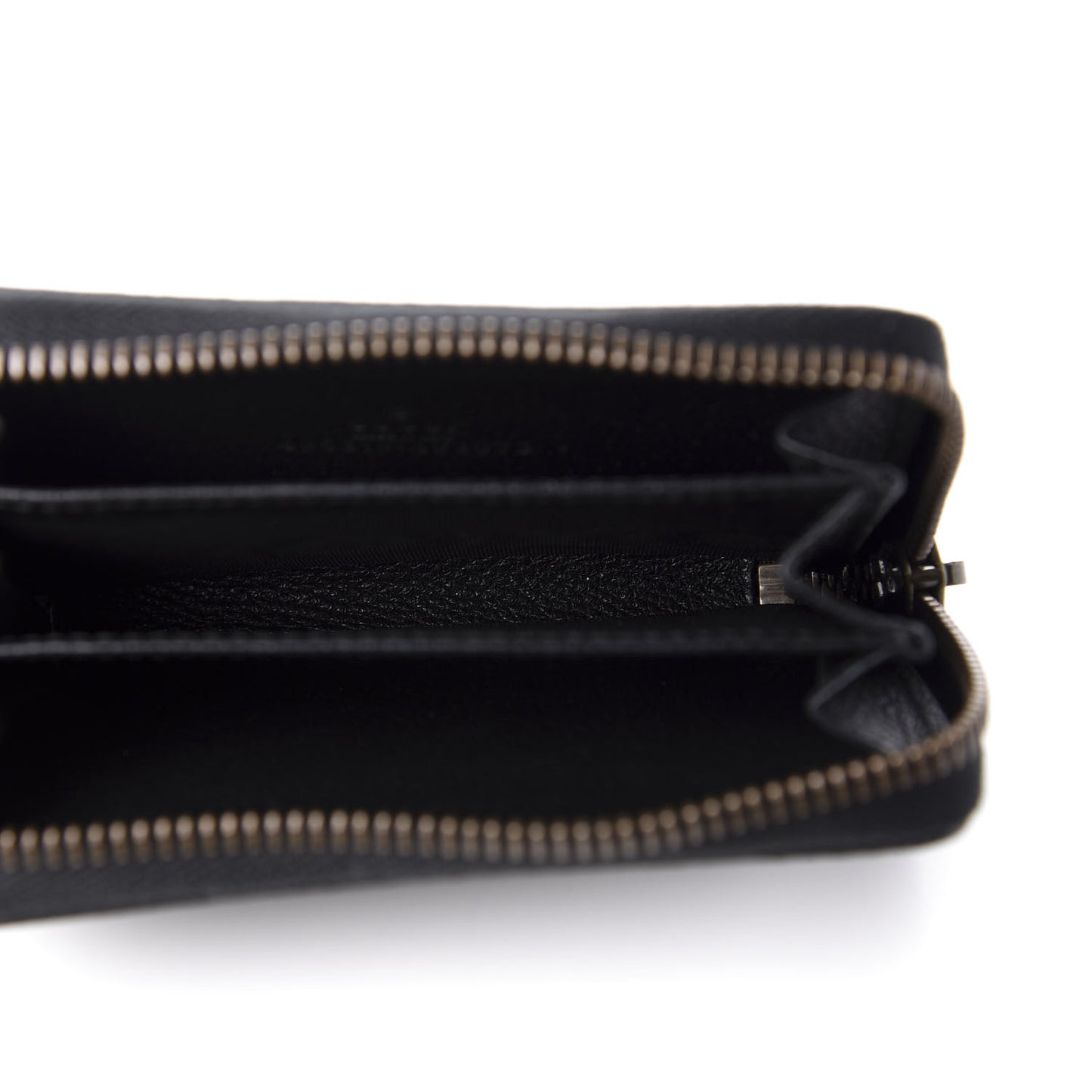 Calfskin Logo Zip Around Card Case Black