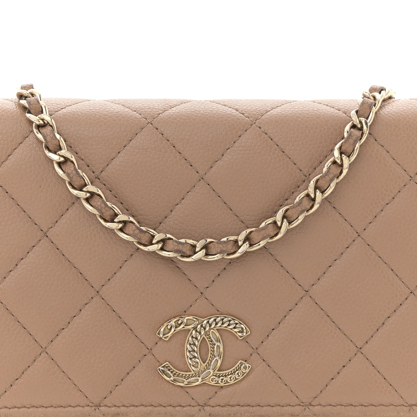 Caviar Quilted Multi Chain Wallet On Chain WOC Beige