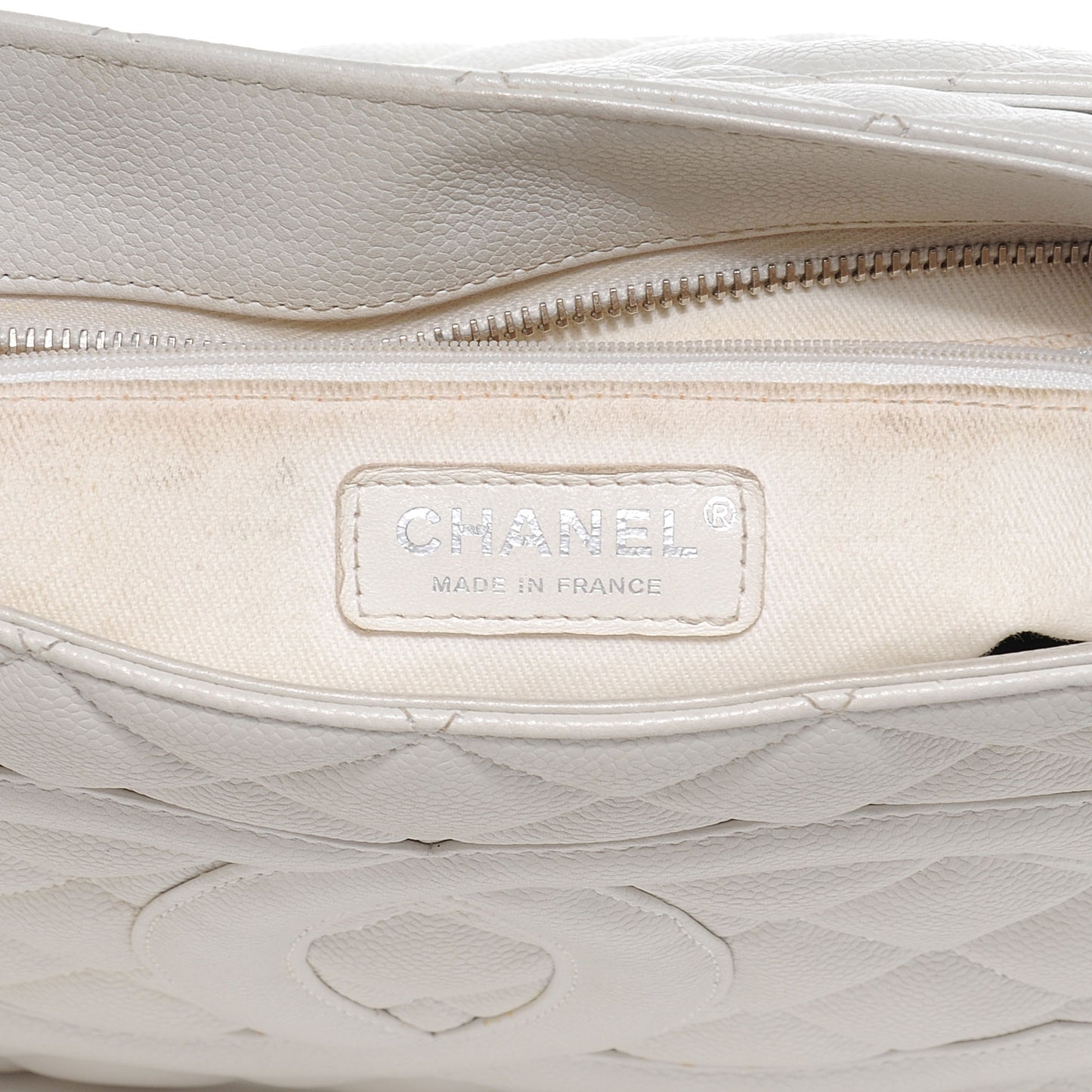 Caviar Medallion Tote White SHW