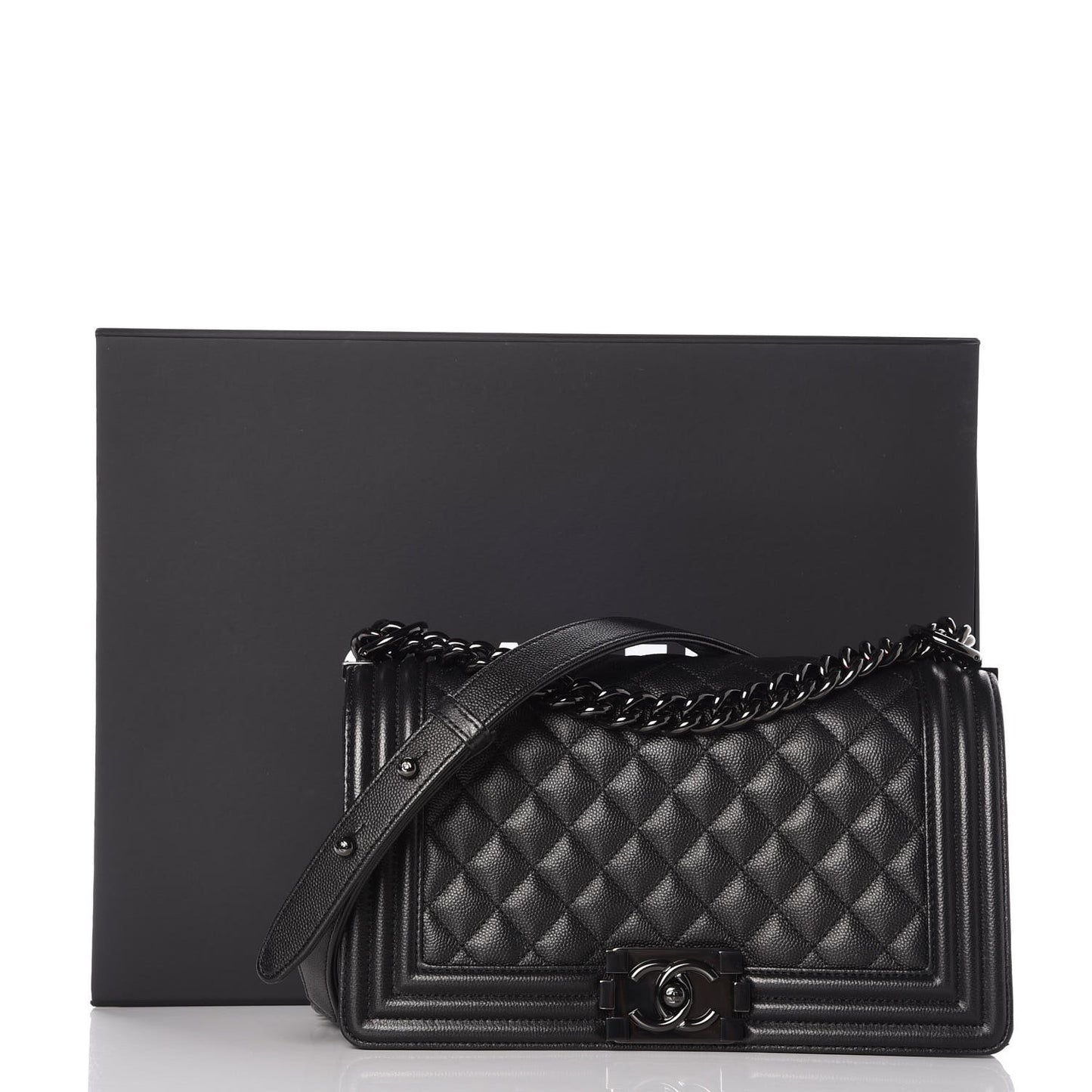 Caviar Quilted Medium Boy Flap So Black