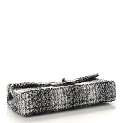 Chanel Tweed East West Flap Black White 4 of 9