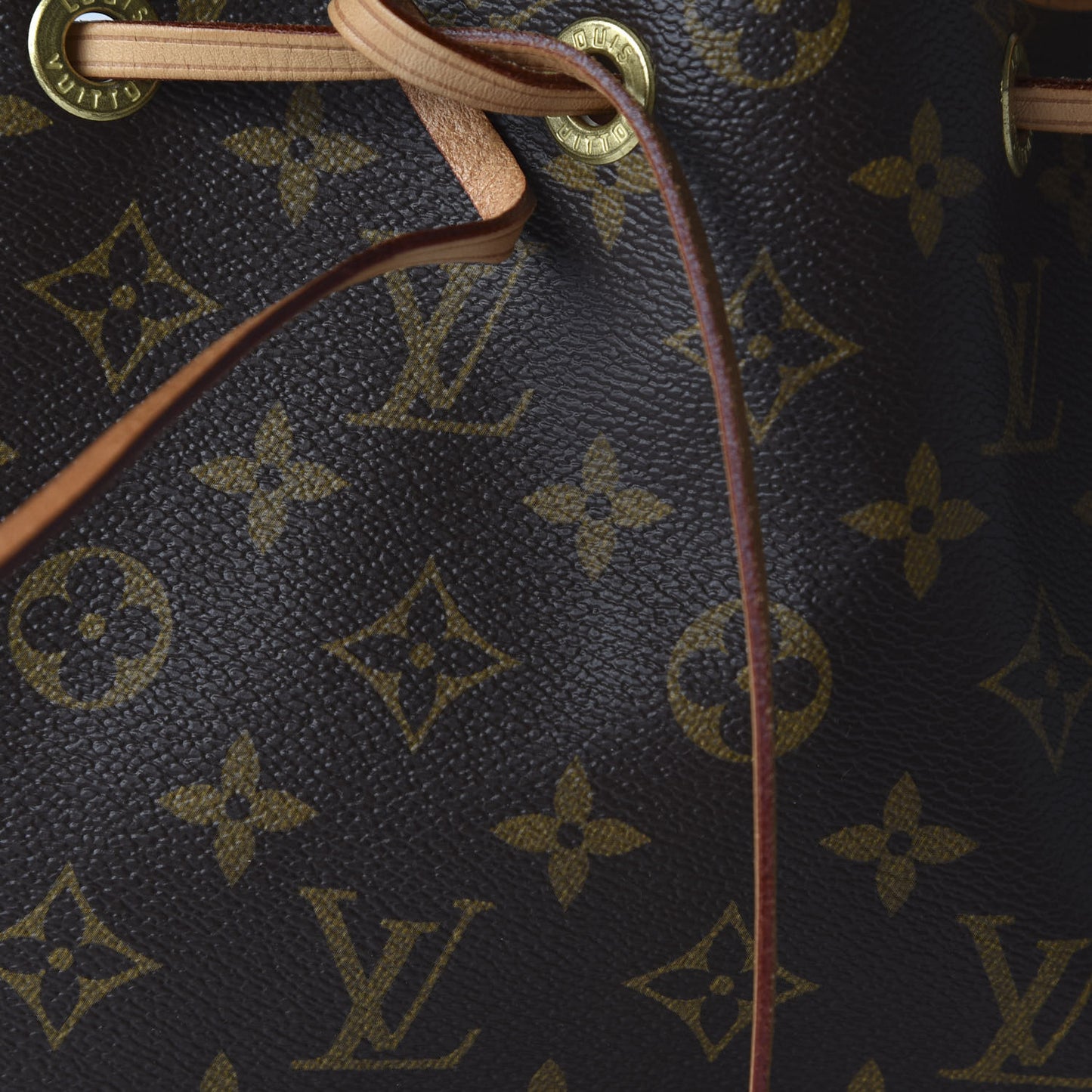 Monogram Noe