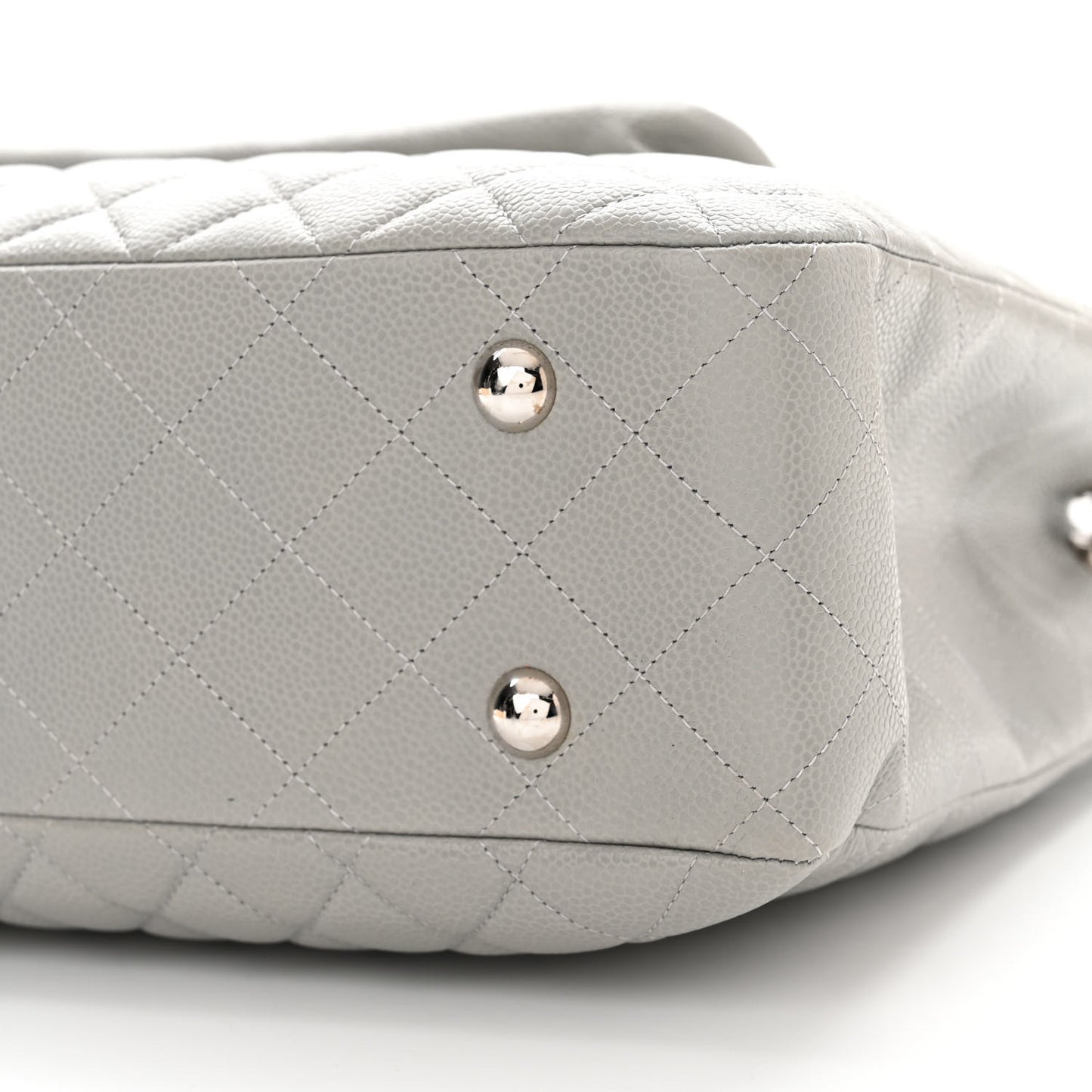 Caviar Quilted Maxi Paris Edinburgh Flap Light Grey