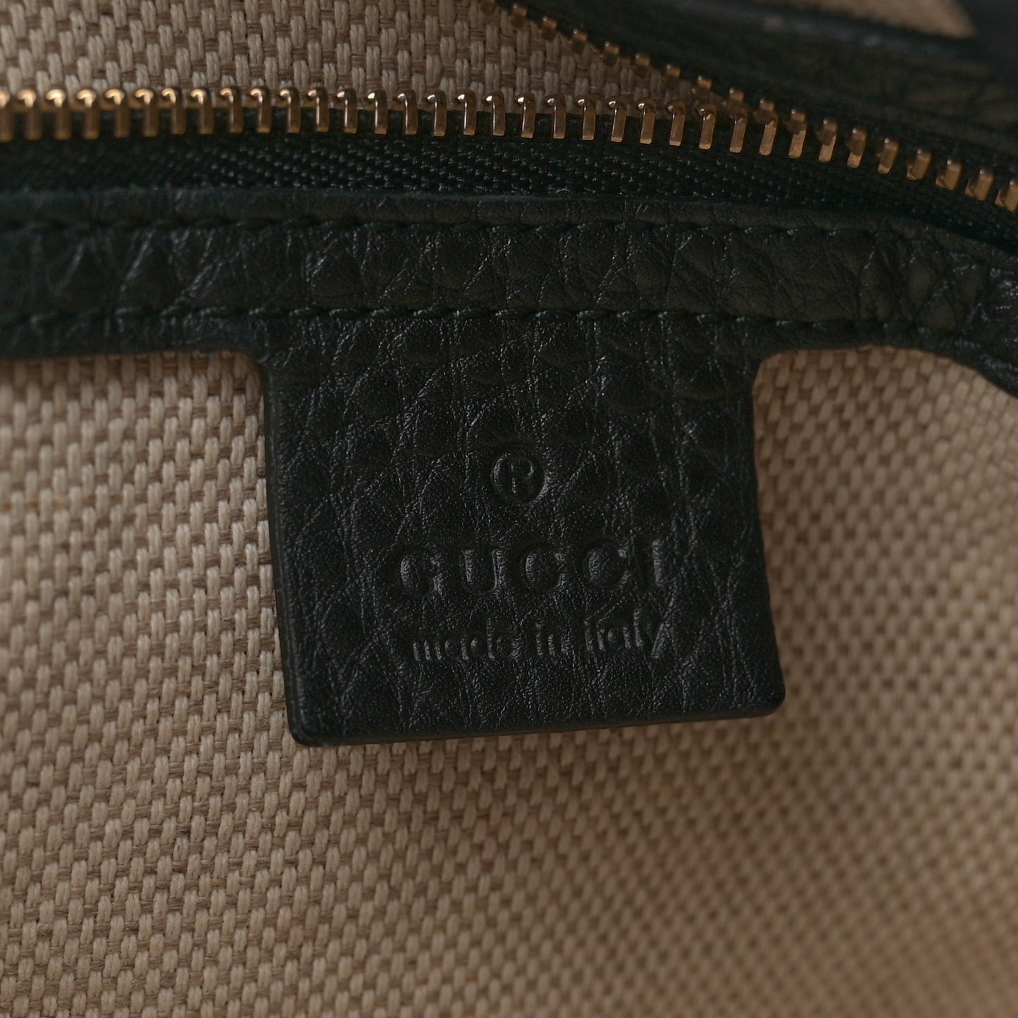 Pebbled Calfskin Large Soho Hobo Black
