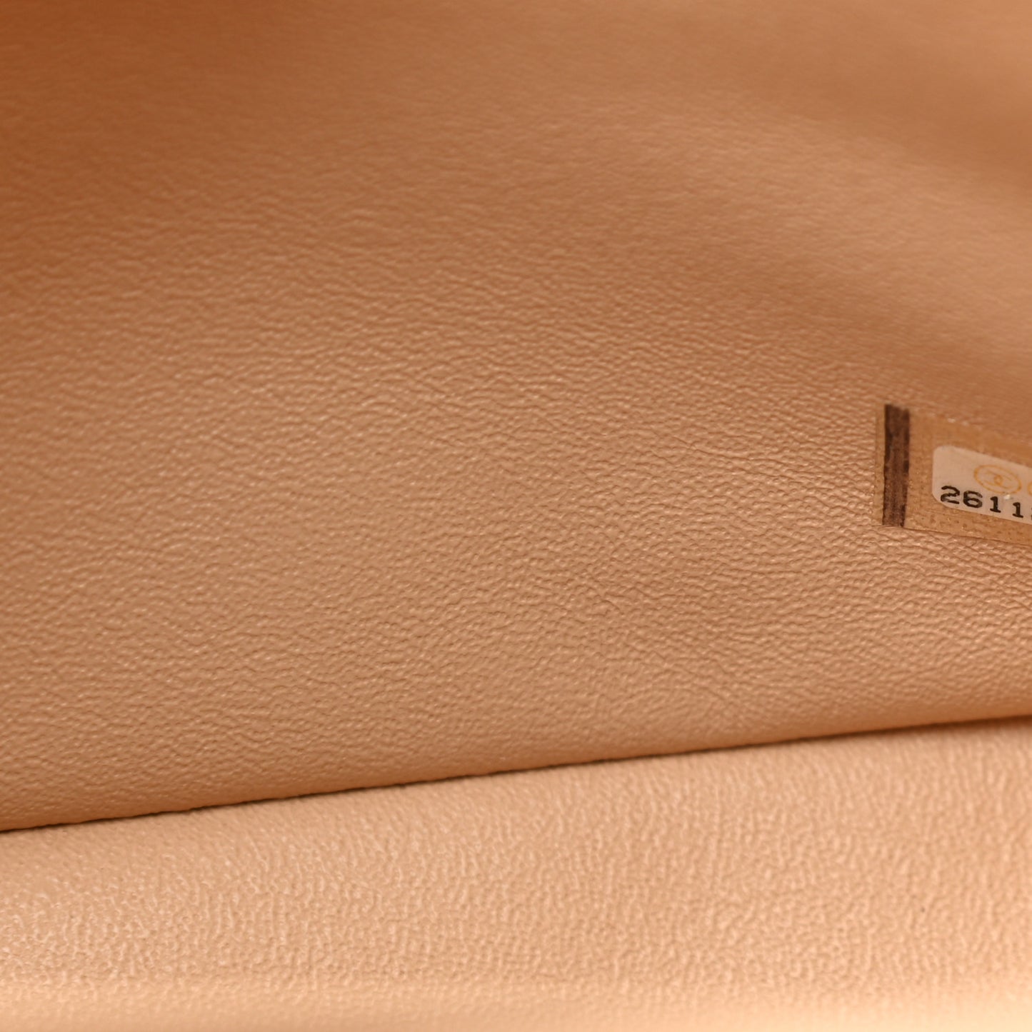 Caviar Quilted Jumbo Double Flap Beige Clair