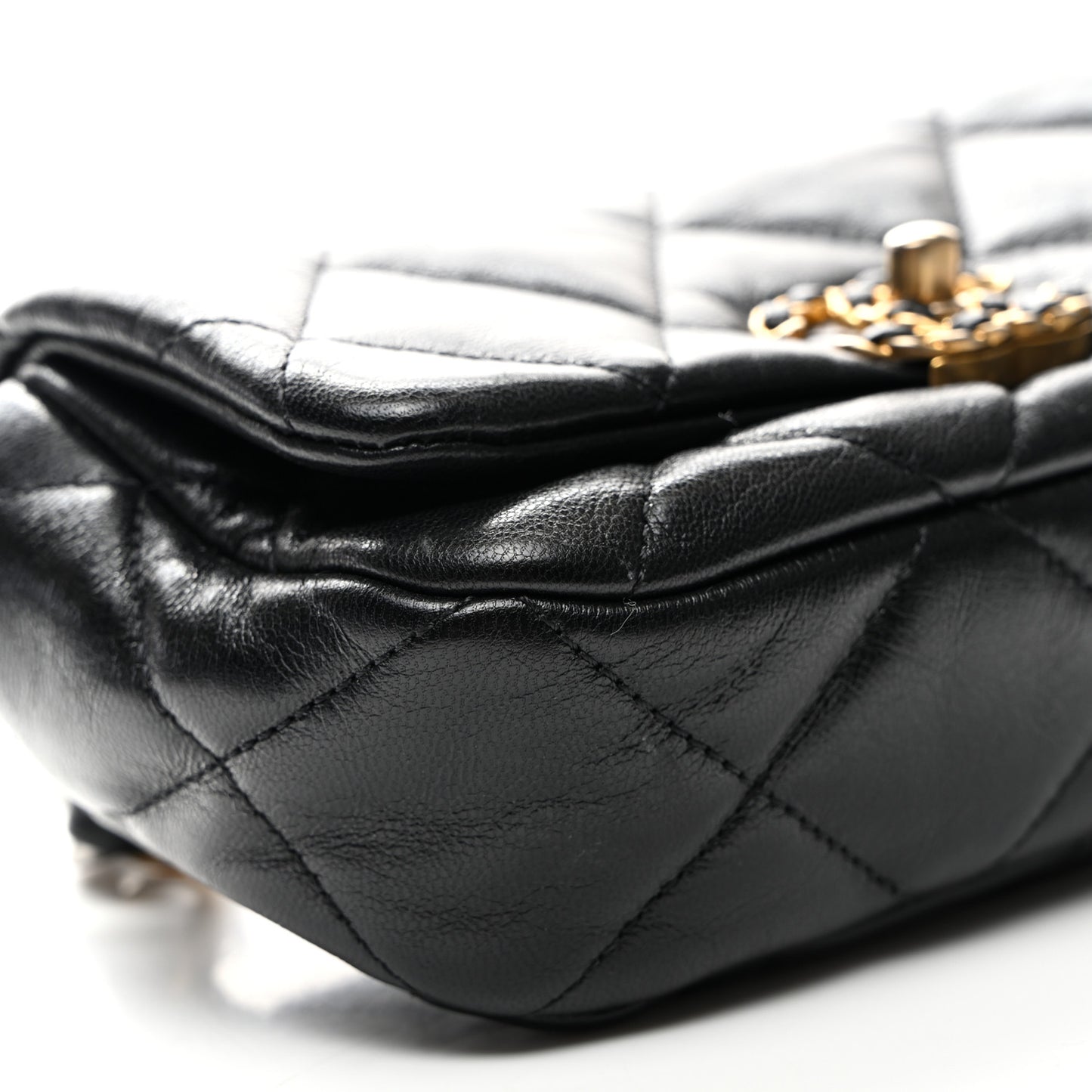 Goatskin Quilted Chanel 19 Waist Bag Black