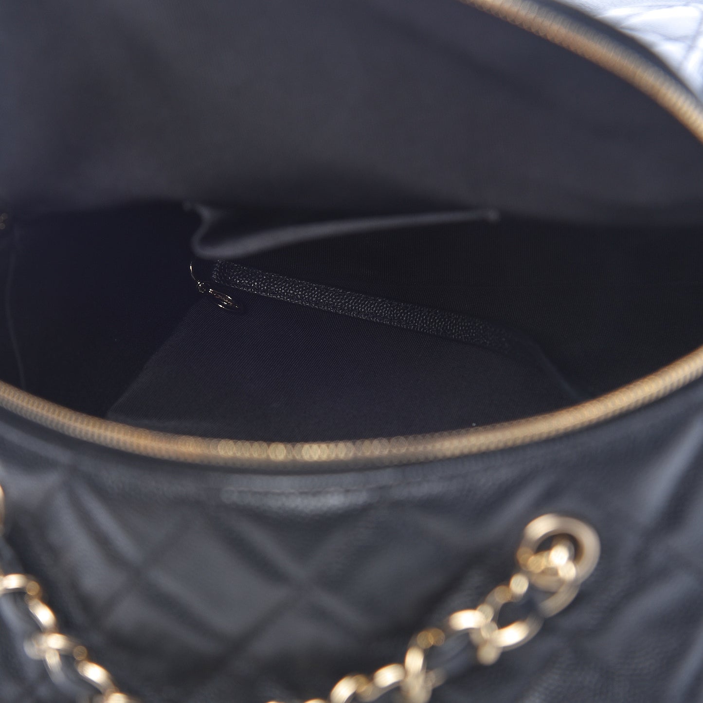 Caviar Quilted Large CC Day Backpack Black