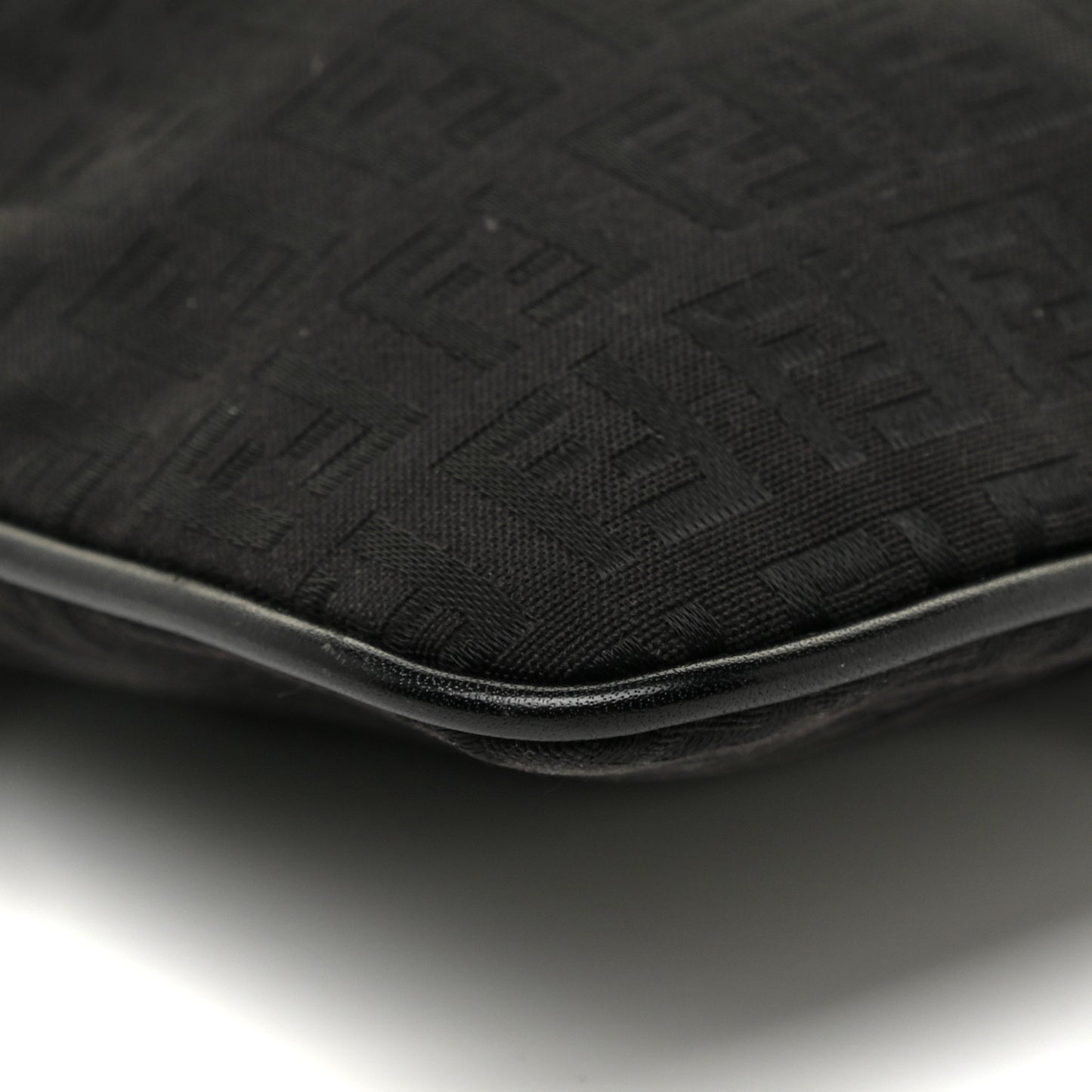 Zucchino Crossbody Black