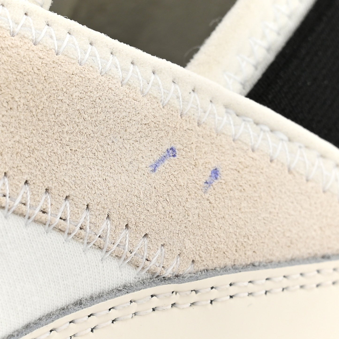 Velvet Calfskin Mixed Fibers Mens CC Sneakers 44 Ivory Black