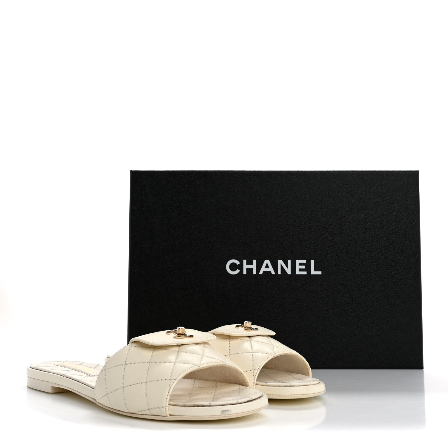 Chanel Lambskin Quilted CC Turnlock Sandals 38.5 Ivory 10 of 10