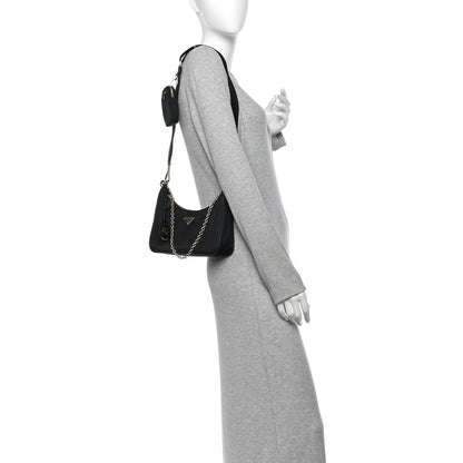 Prada Nylon Re-Edition 2005 Shoulder Bag Black 2 of 11