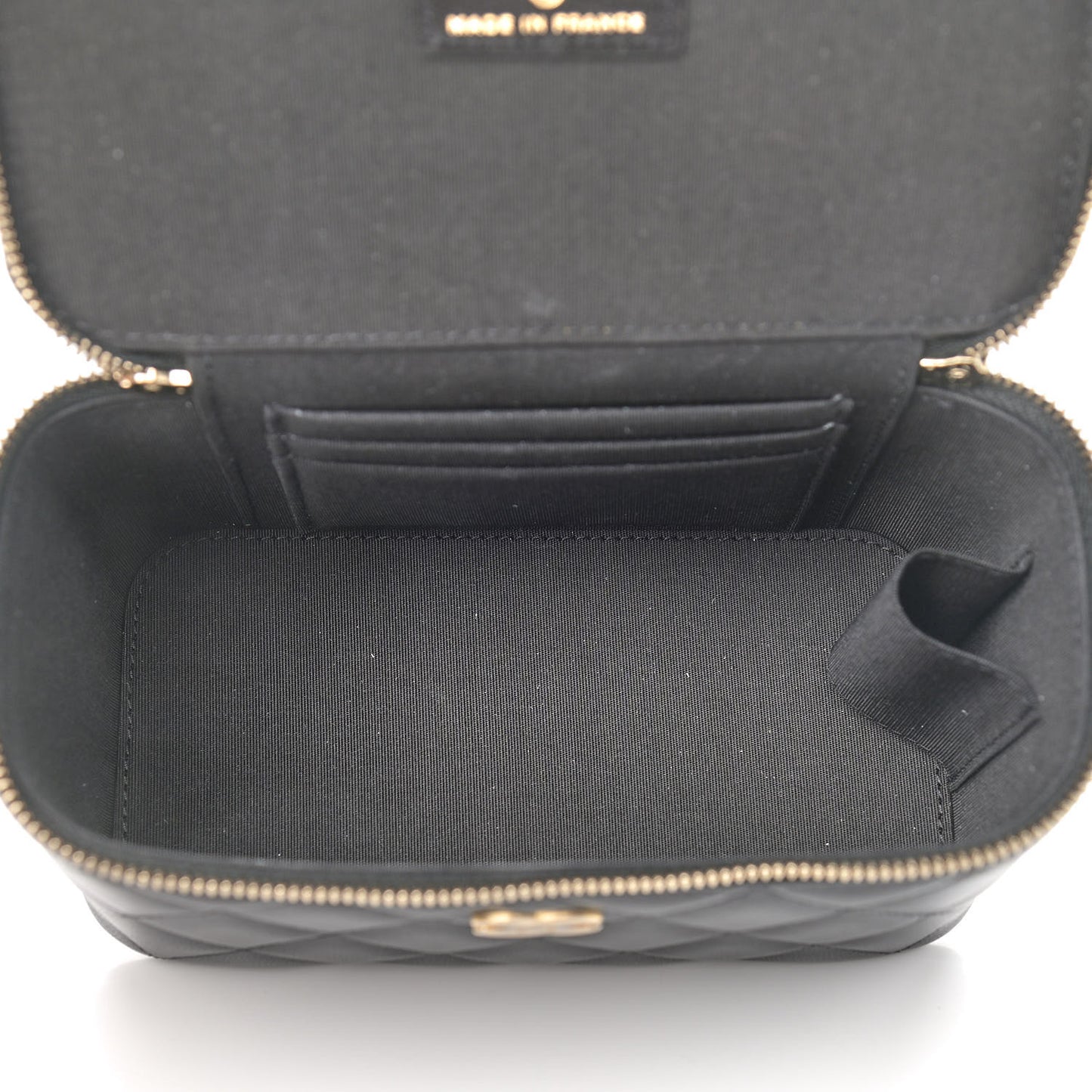 Lambskin Quilted Small Top Handle Vanity Case With Chain Black