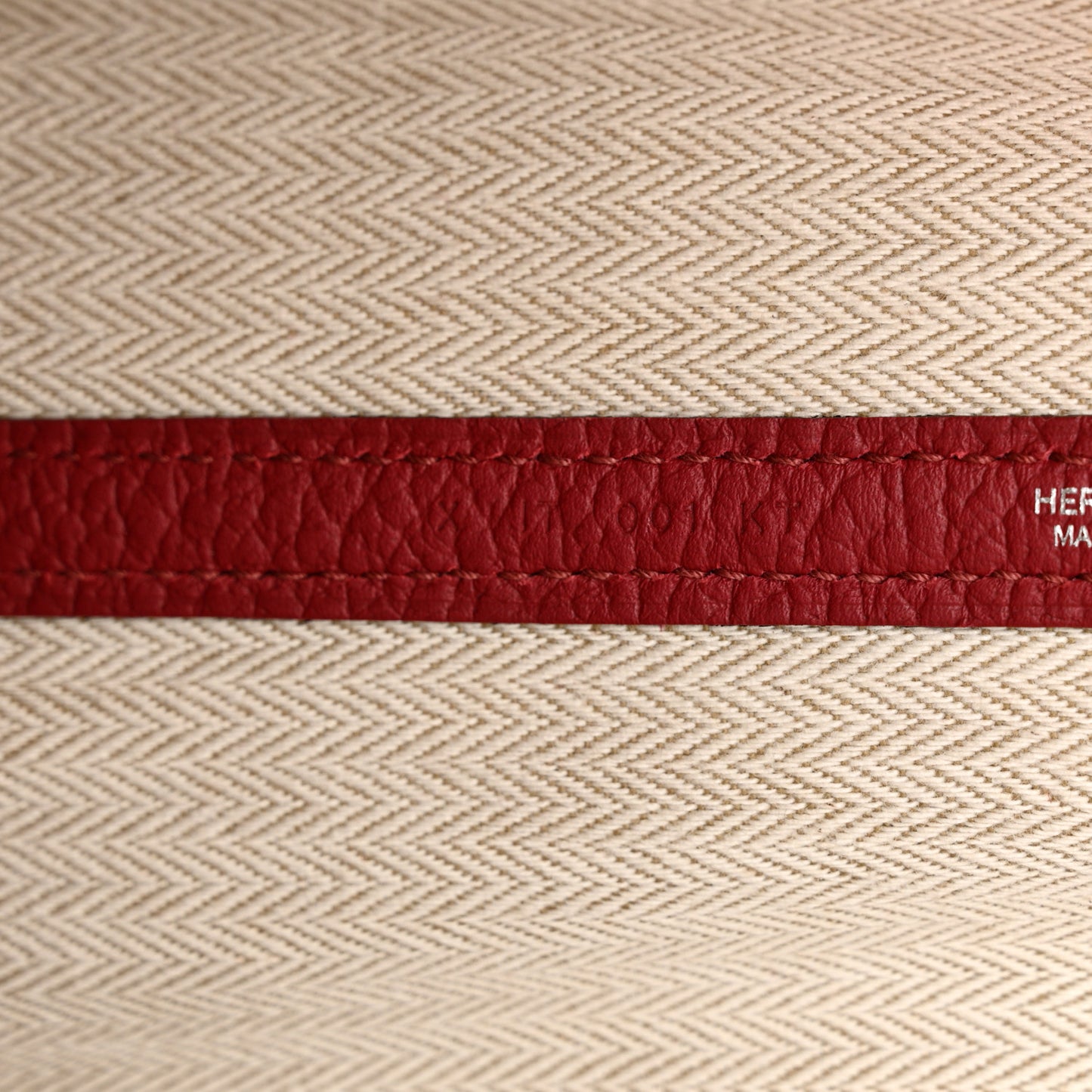 Vache Country Garden Party 36 MM Rouge Grenat