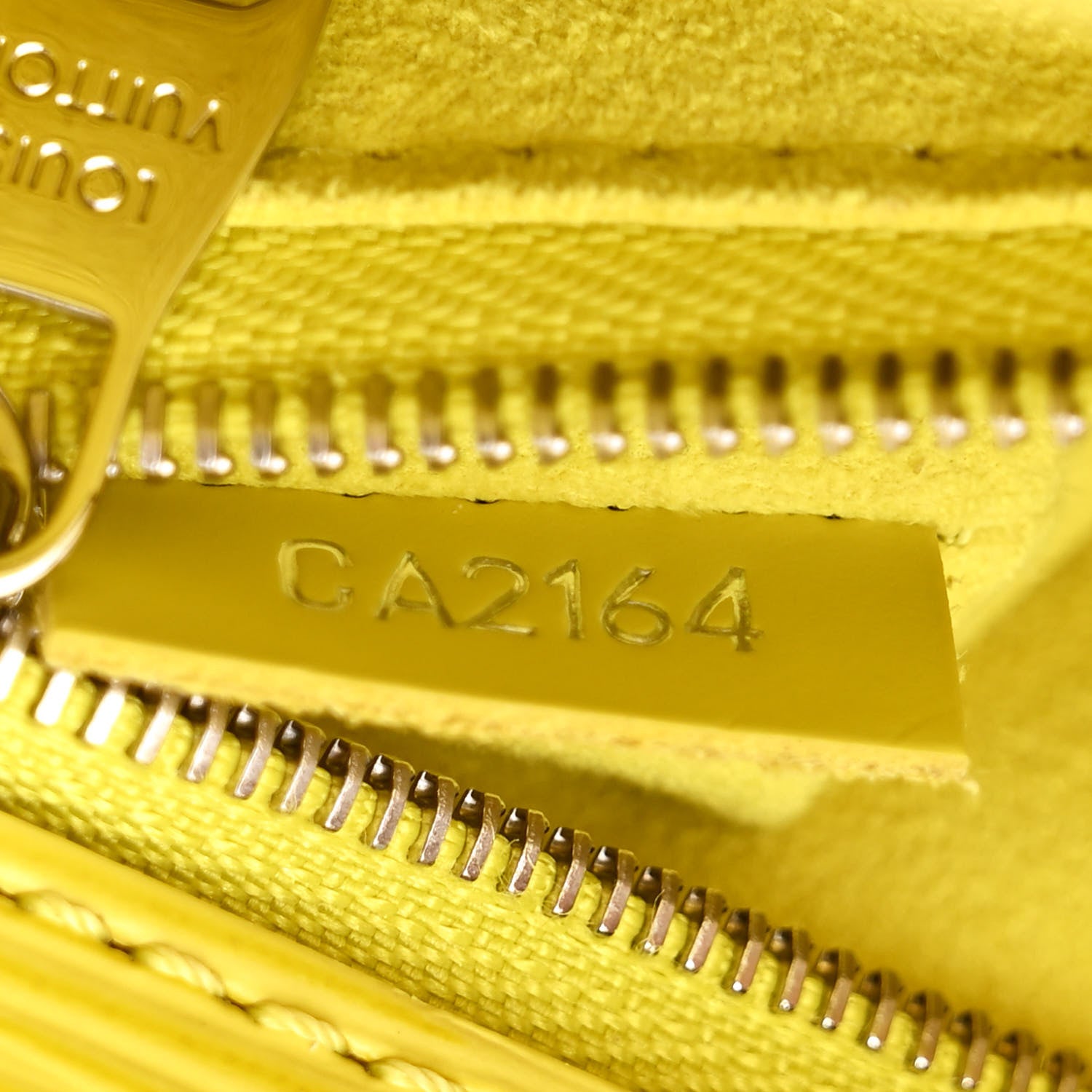 Louis Vuitton Epi Marly BB Pistache 7 of 11