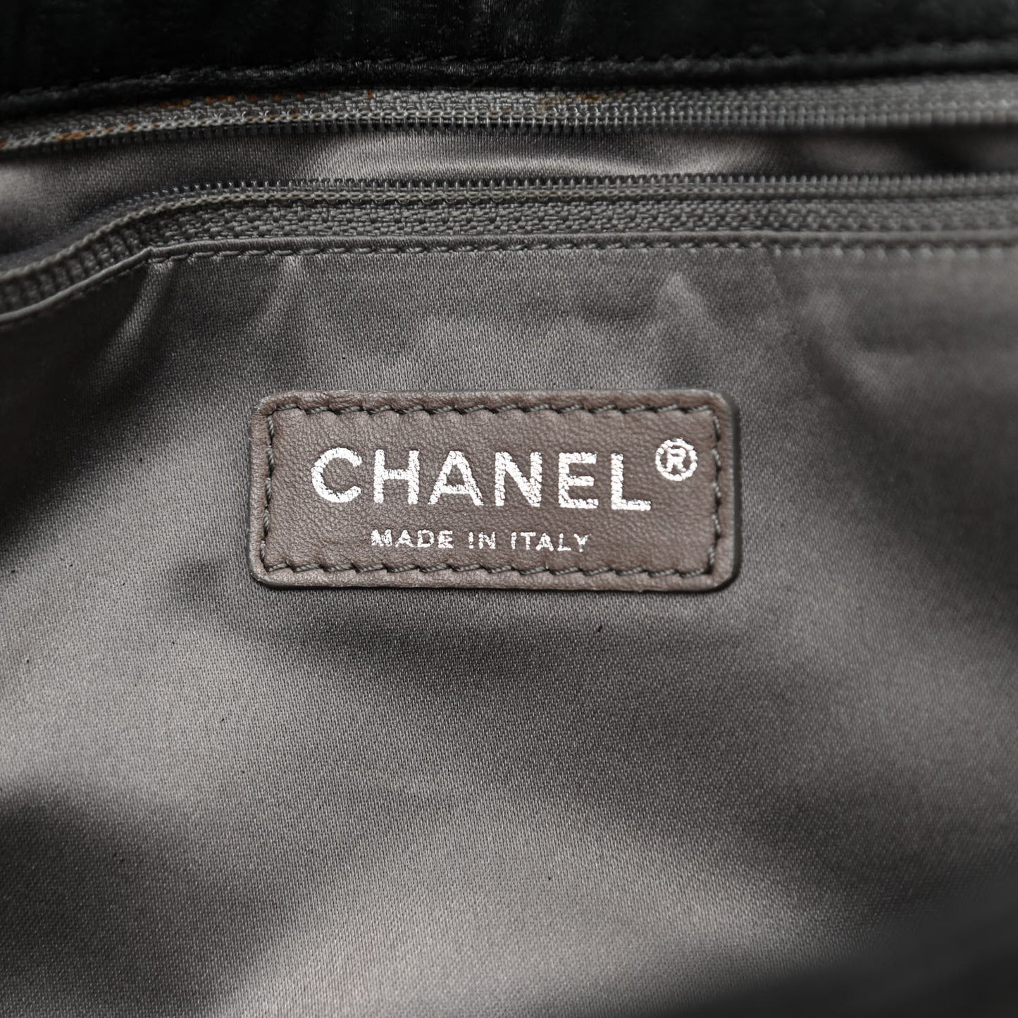Coated Canvas Quilted Le Marais Flap Black