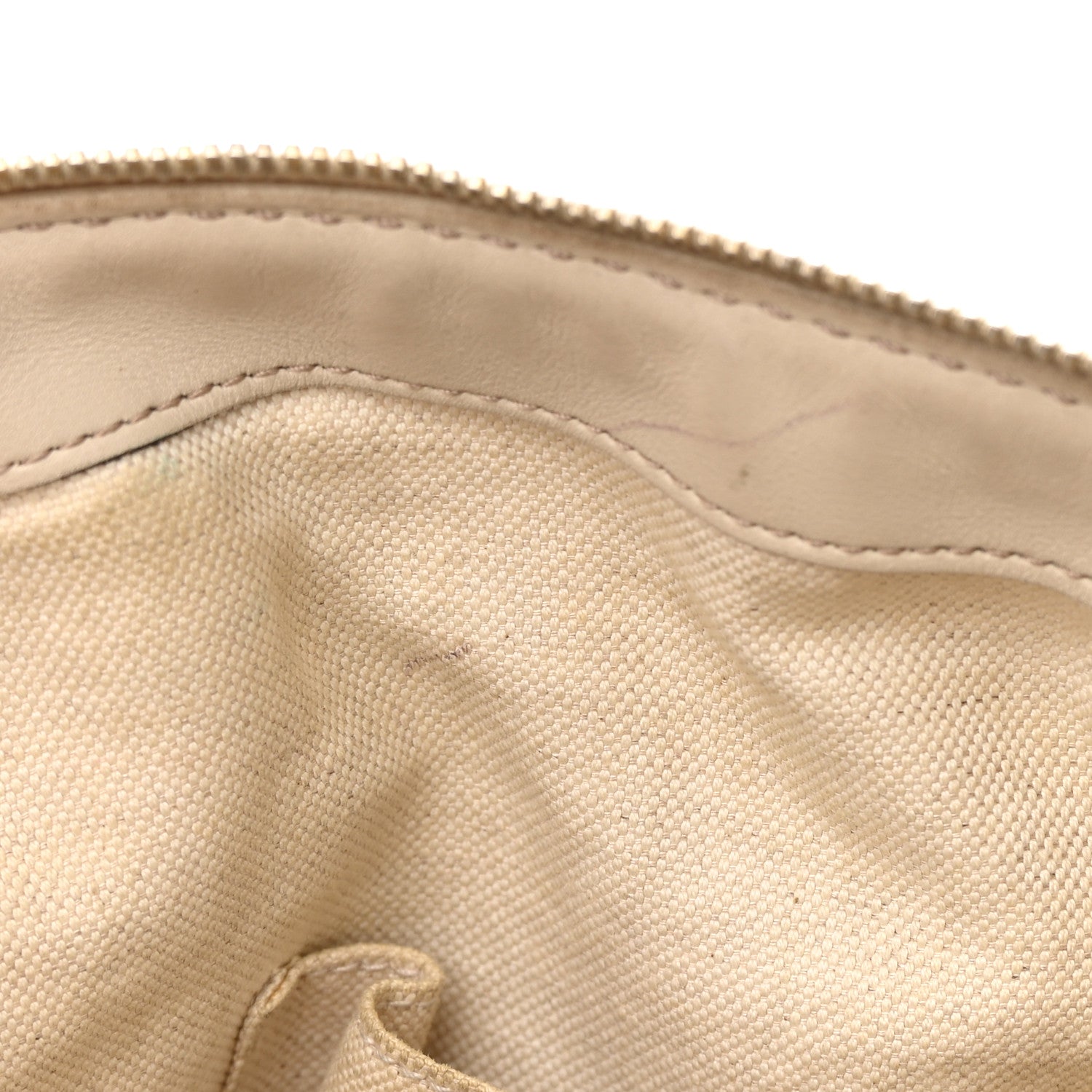 Gucci Guccissima Medium Sukey Top Handle Bag White 13 of 26