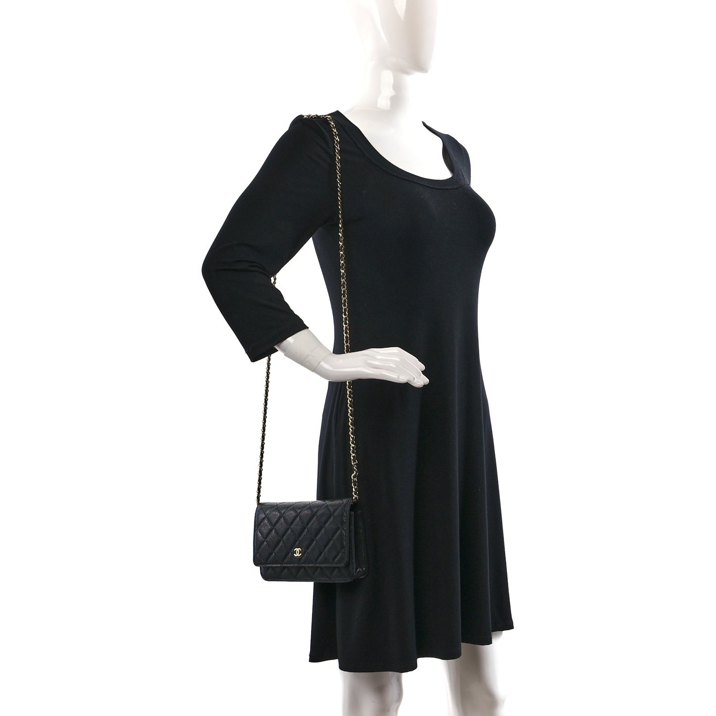 Caviar Quilted Wallet on Chain WOC Black
