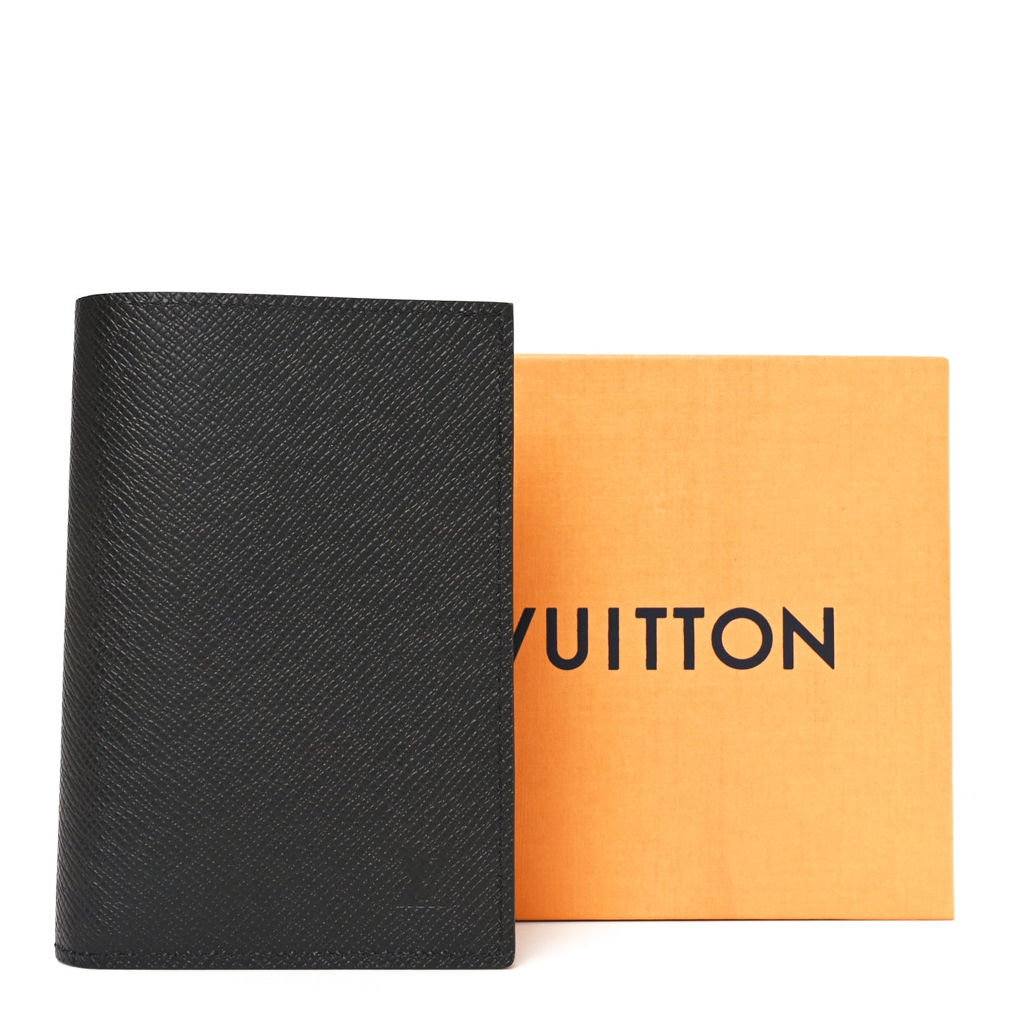 Taiga Passport Cover Black