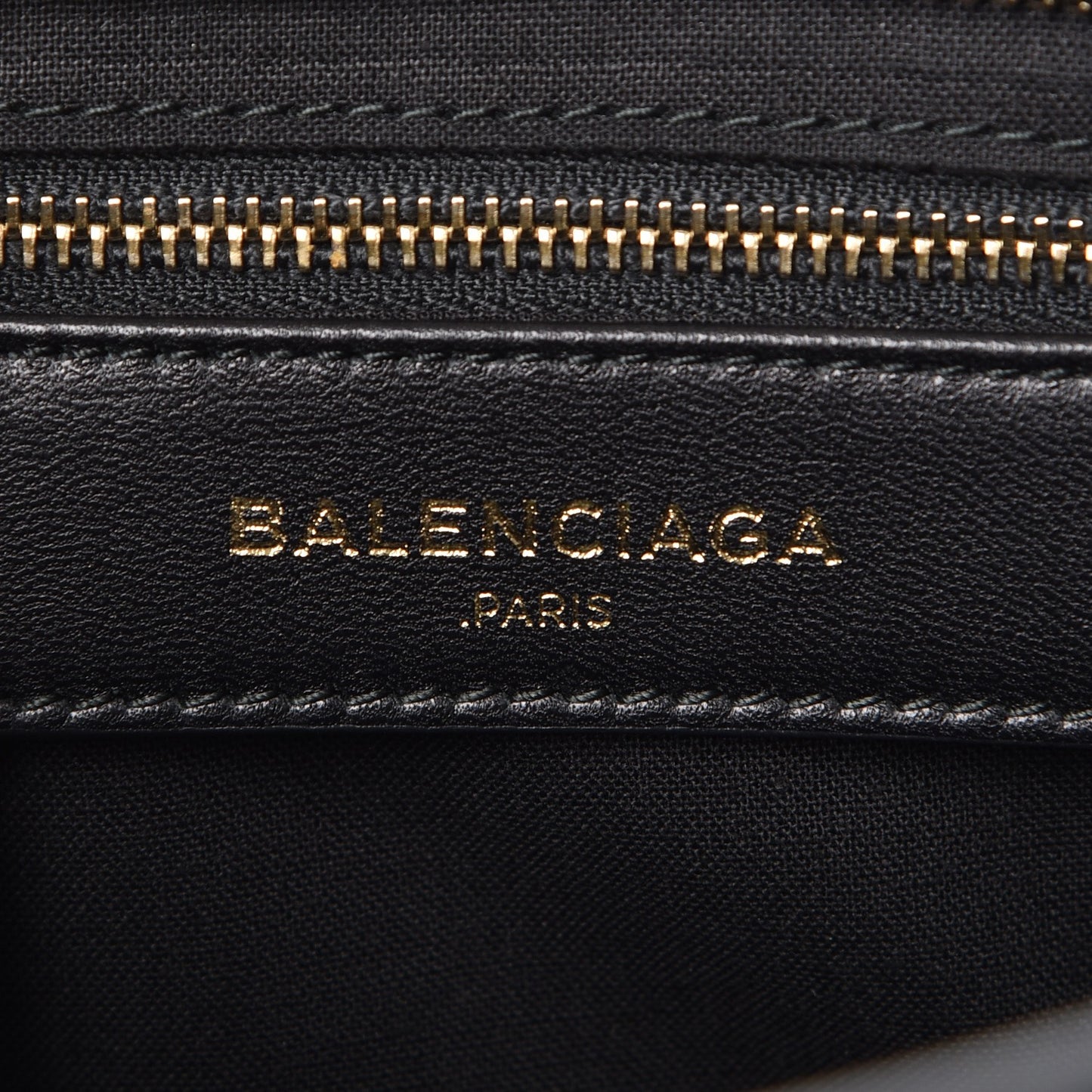 Calfskin Crocodile Embossed Classic Hardware City Black