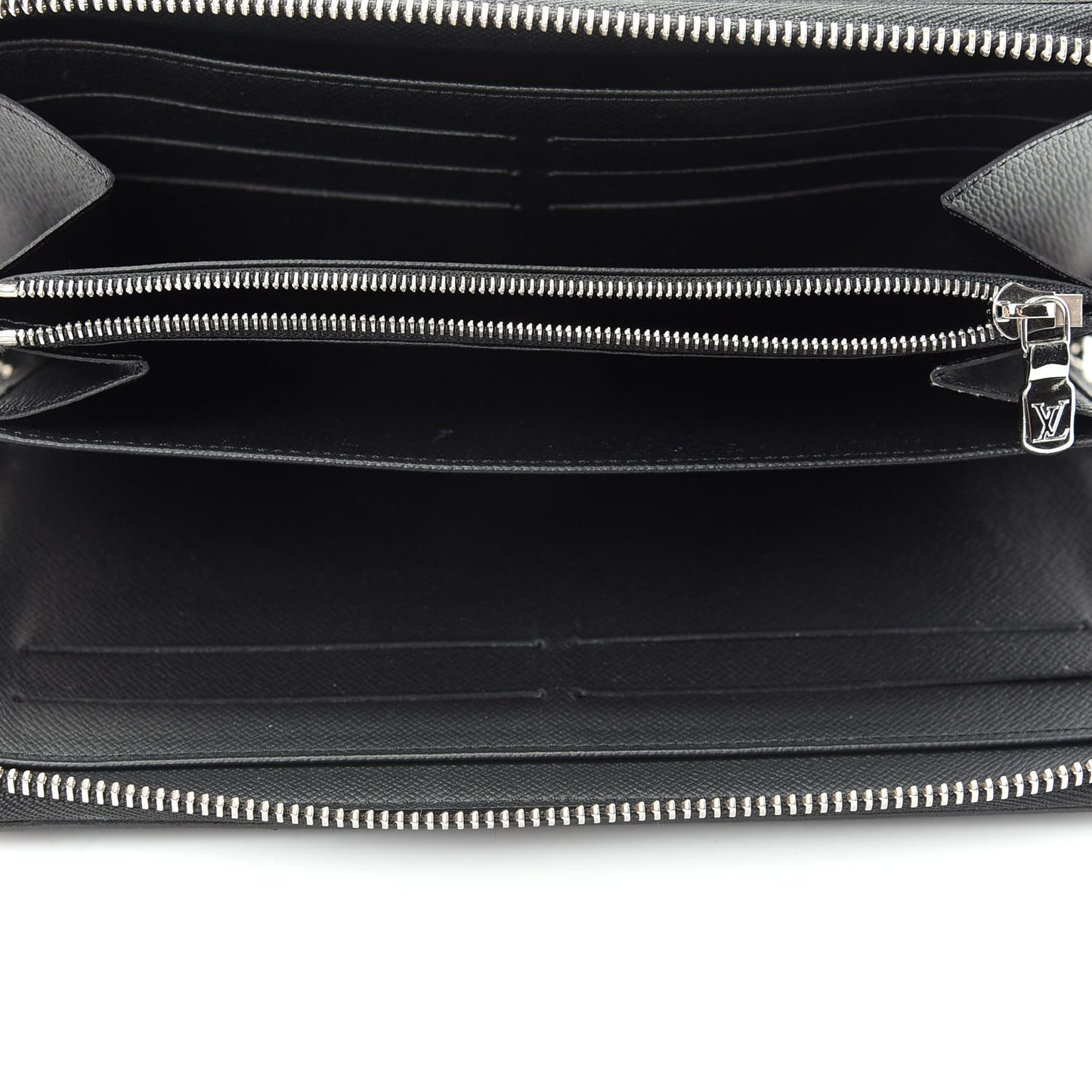 Taiga Zippy Organizer Wallet Black
