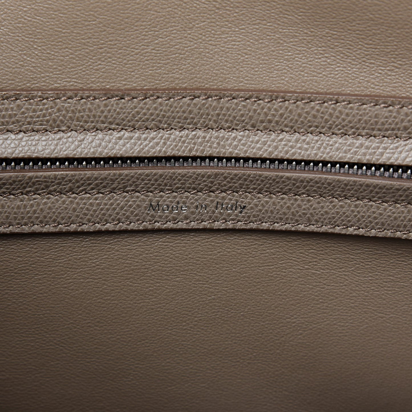 Grained Calfskin Medium Phantom Luggage Taupe