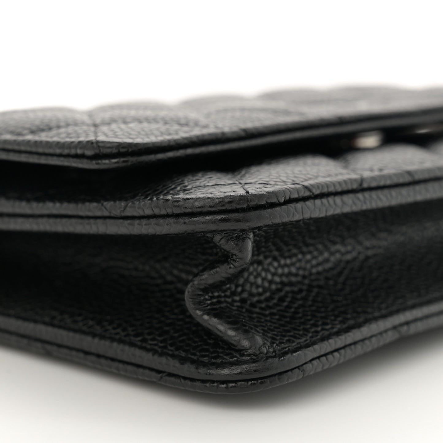 Caviar Quilted Wallet on Chain WOC Black