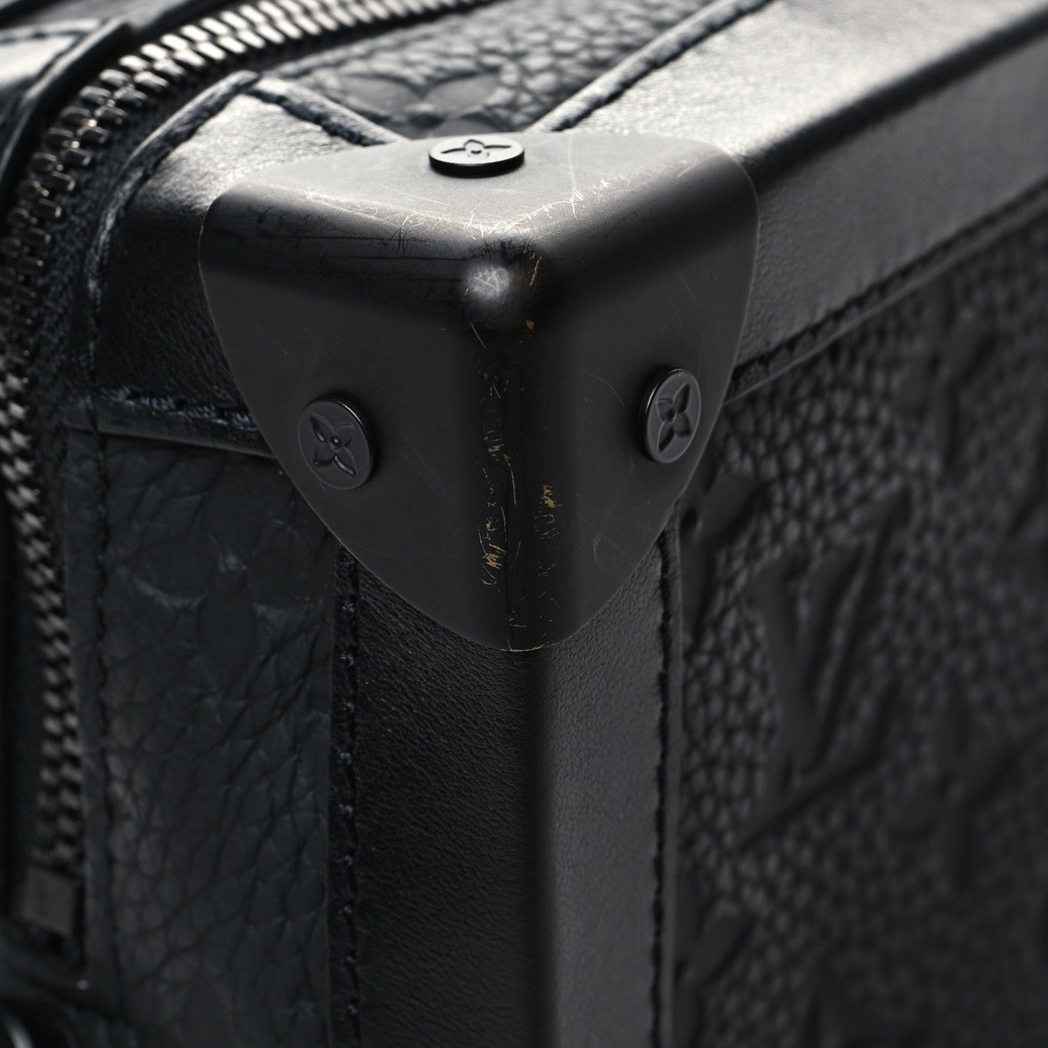 Louis Vuitton Taurillon Monogram Solar Ray Soft Trunk Black 13 of 13