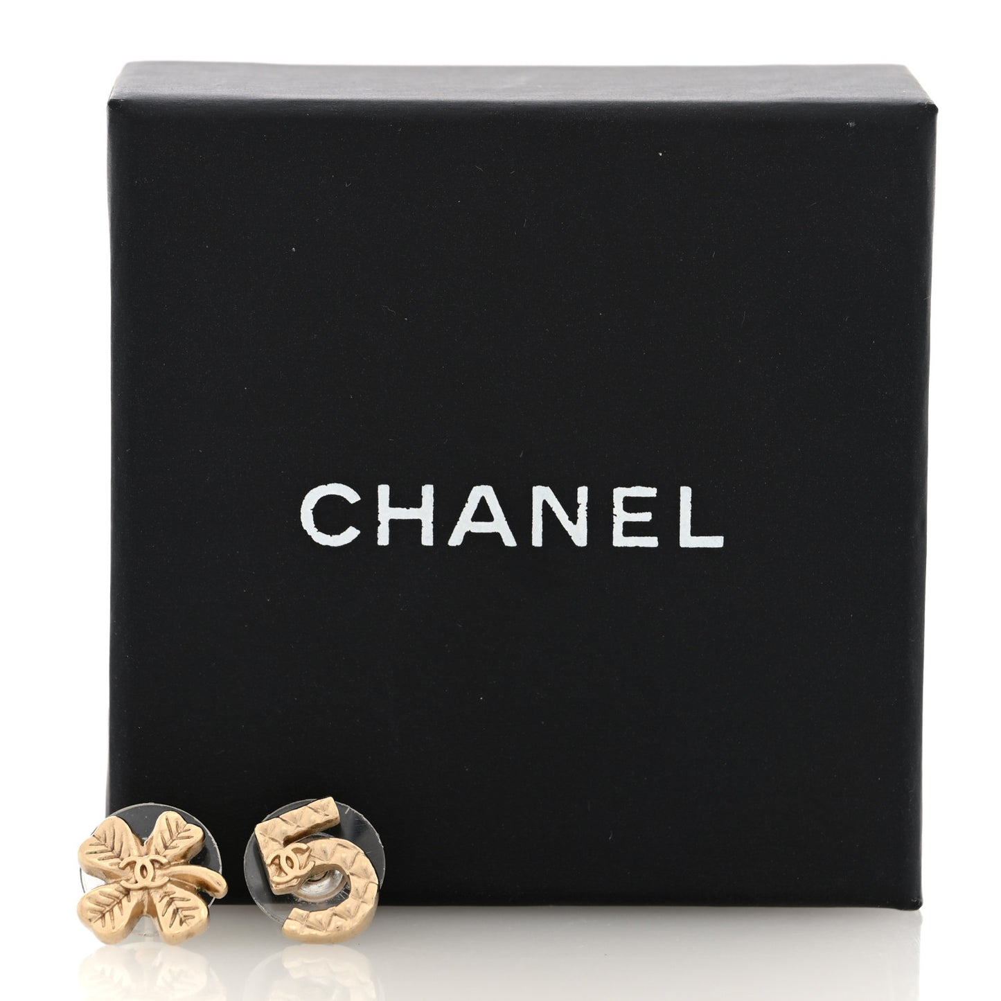 Metal No 5 Clover CC Earrings Gold