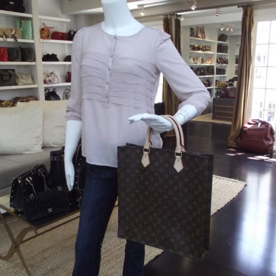 Monogram Sac Plat