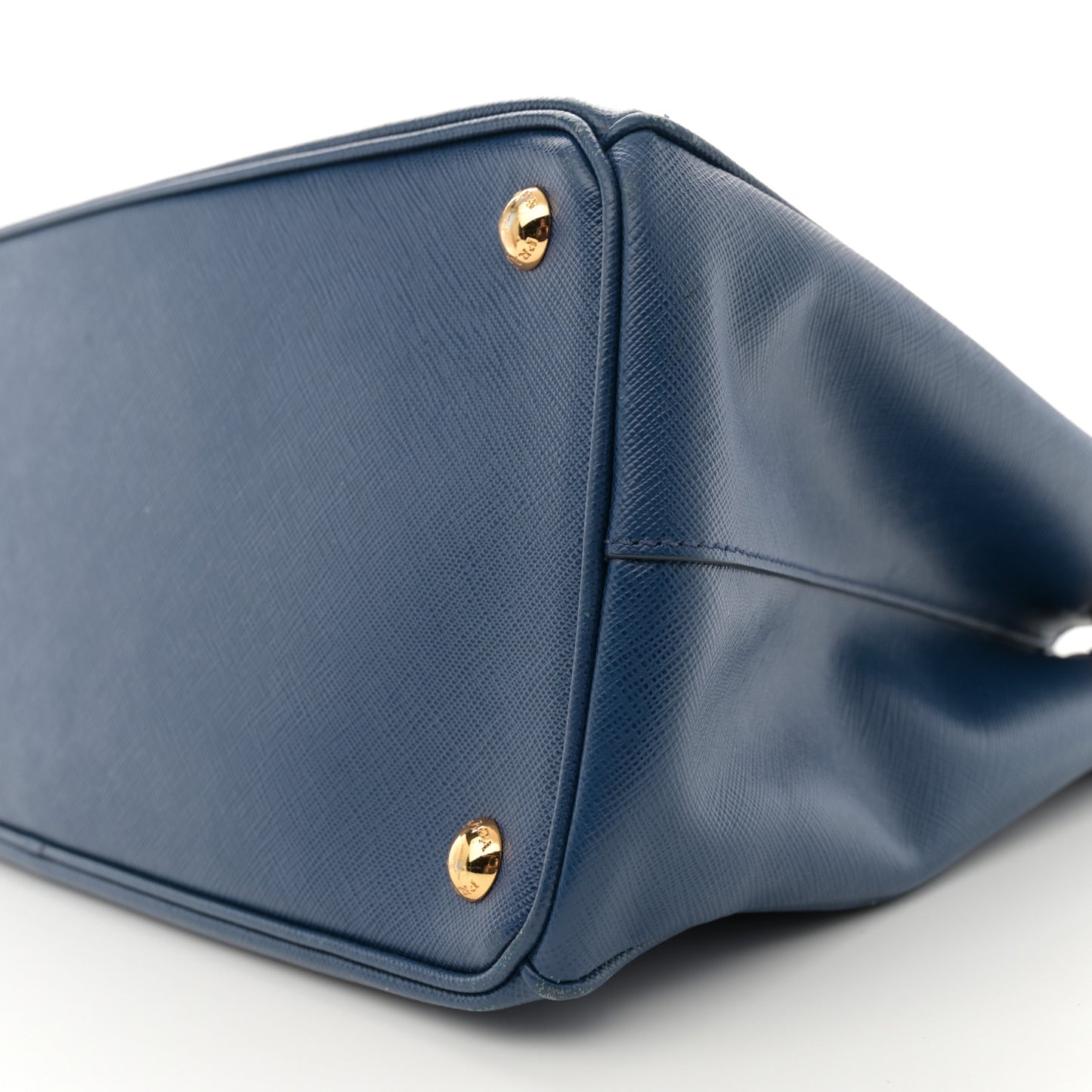 Saffiano Lux Medium Tote Bluette