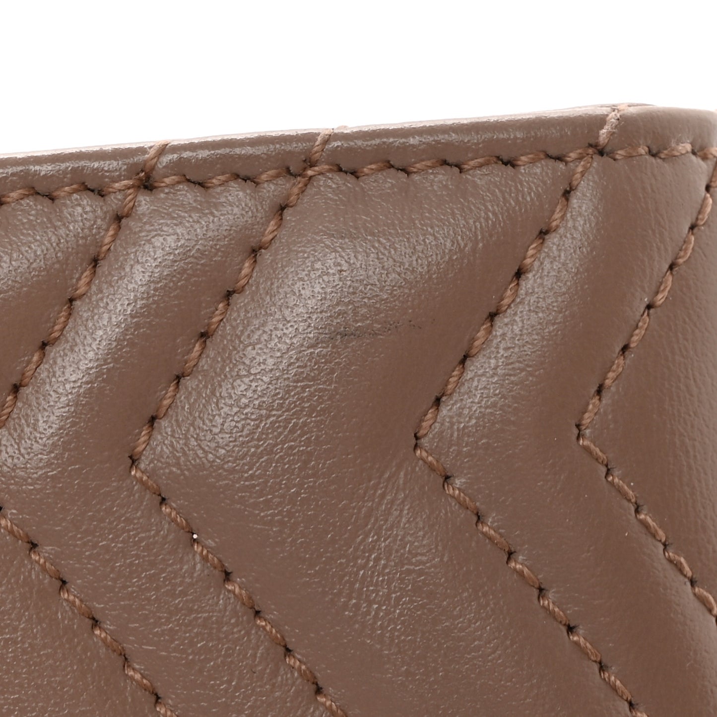 Calfskin Matelasse GG Marmont Card Case Wallet Porcelain Rose