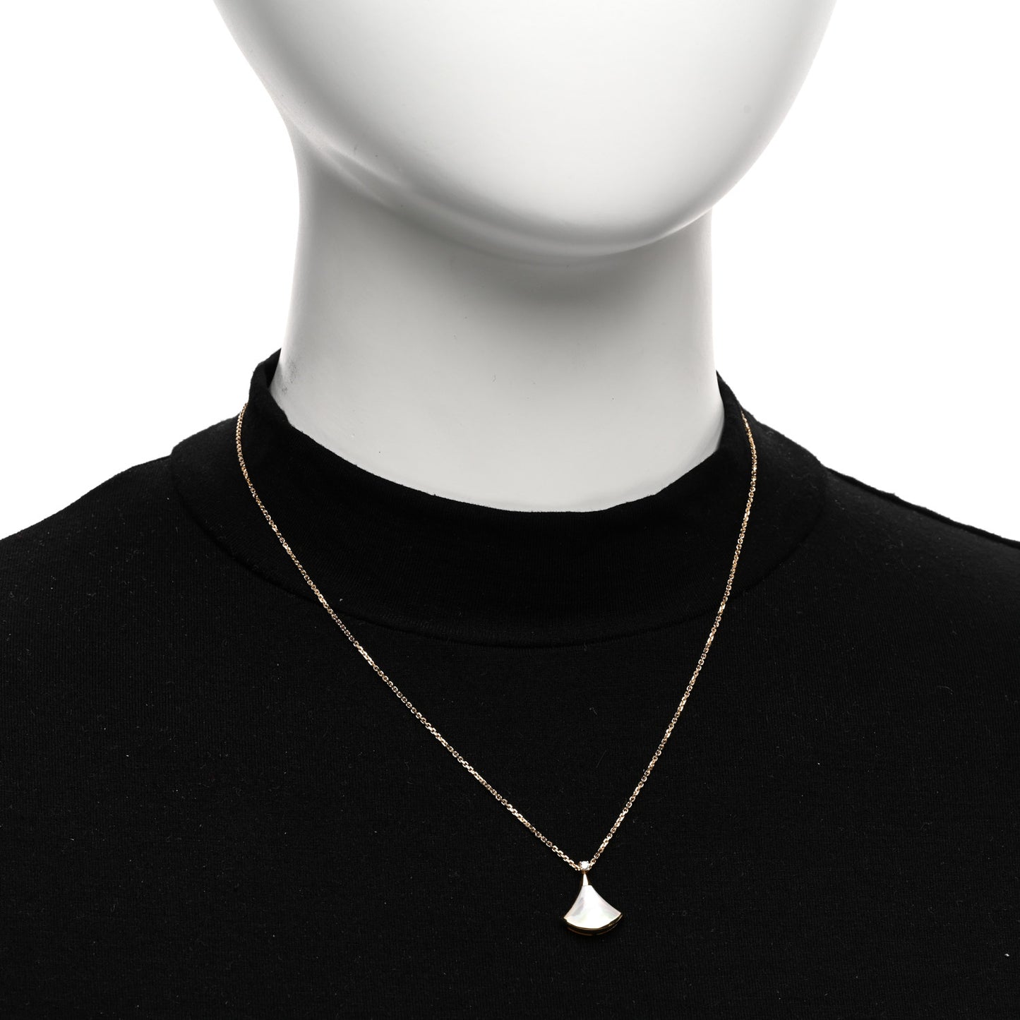 18K Yellow Gold Diamond Mother of Pearl Small Divas' Dream Pendant Necklace