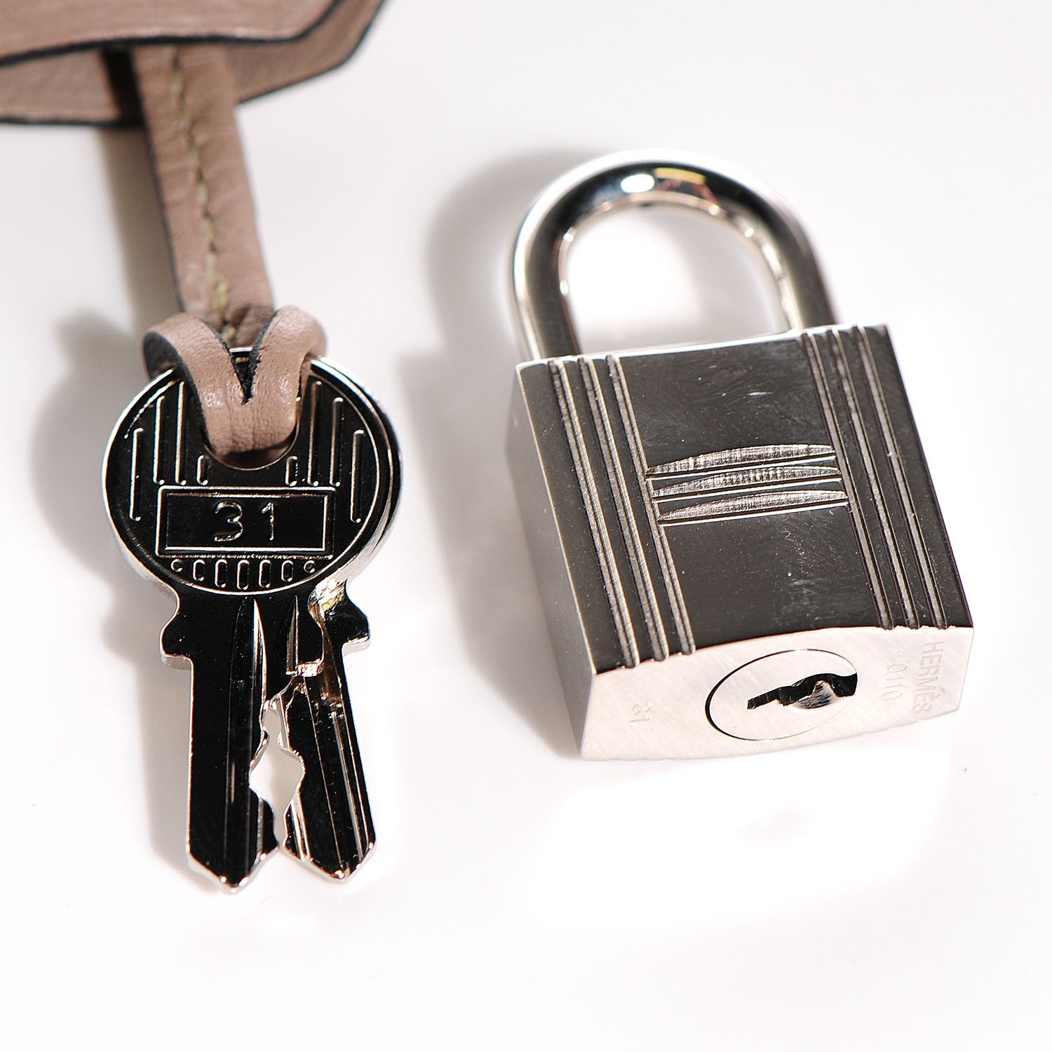 Hermes Taurillon Clemence Bolide 35 Gris Tourterelle 21 of 21