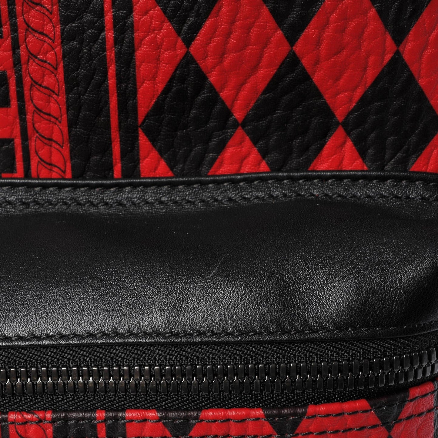 Visetos Baroque Print Medium Stark Backpack Black Red