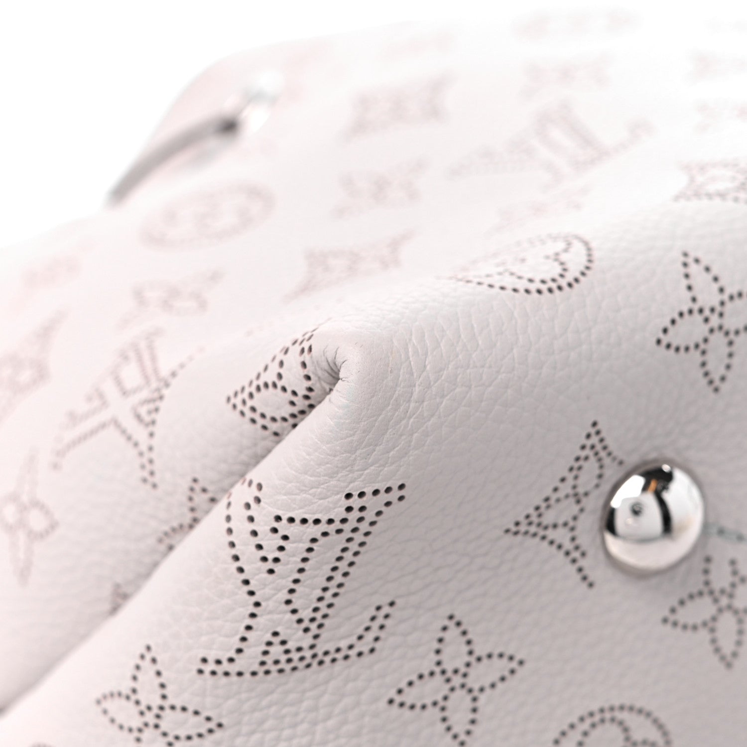 Louis Vuitton Mahina Bella Brume 11 of 13