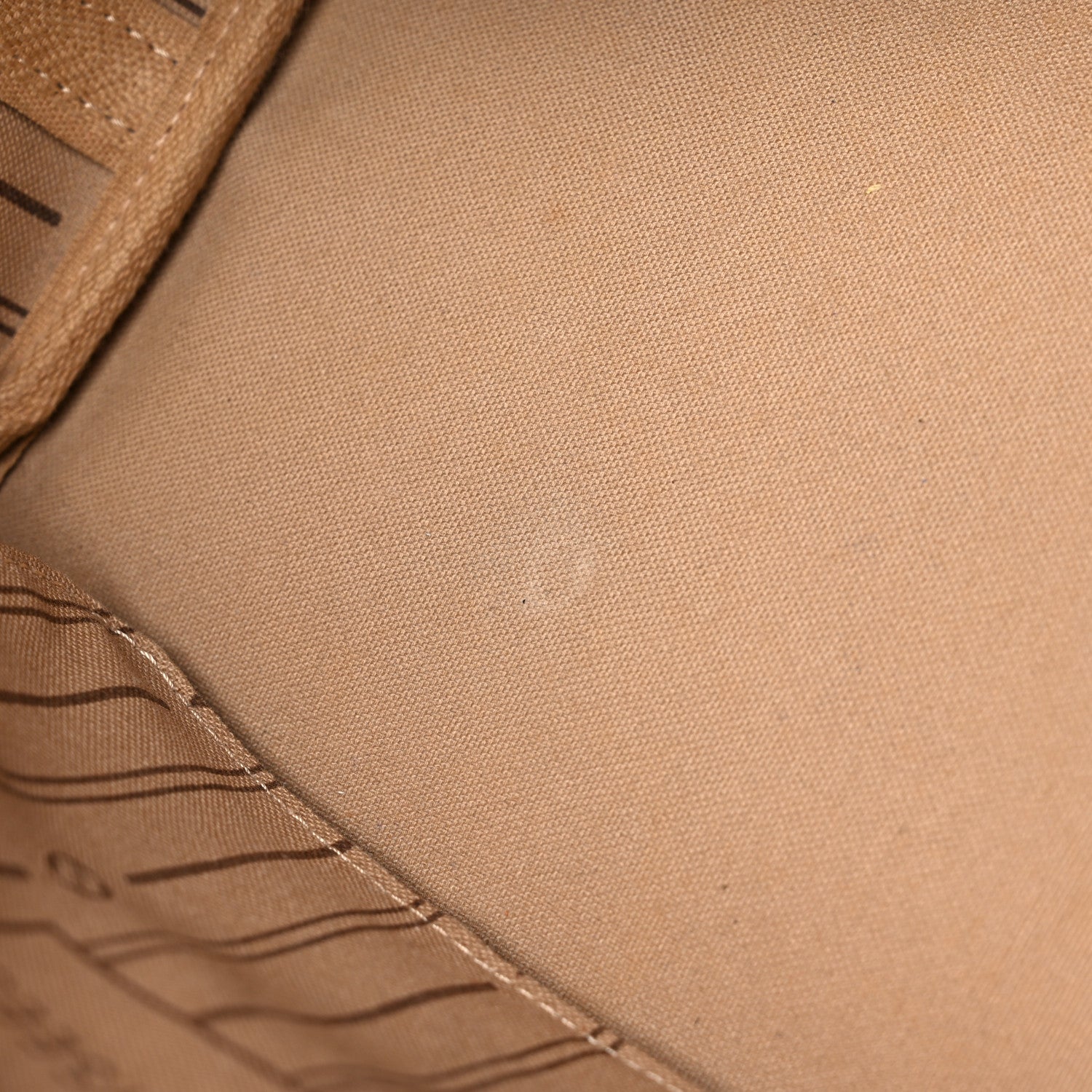 Louis Vuitton Monogram Neverfull MM 16 of 29