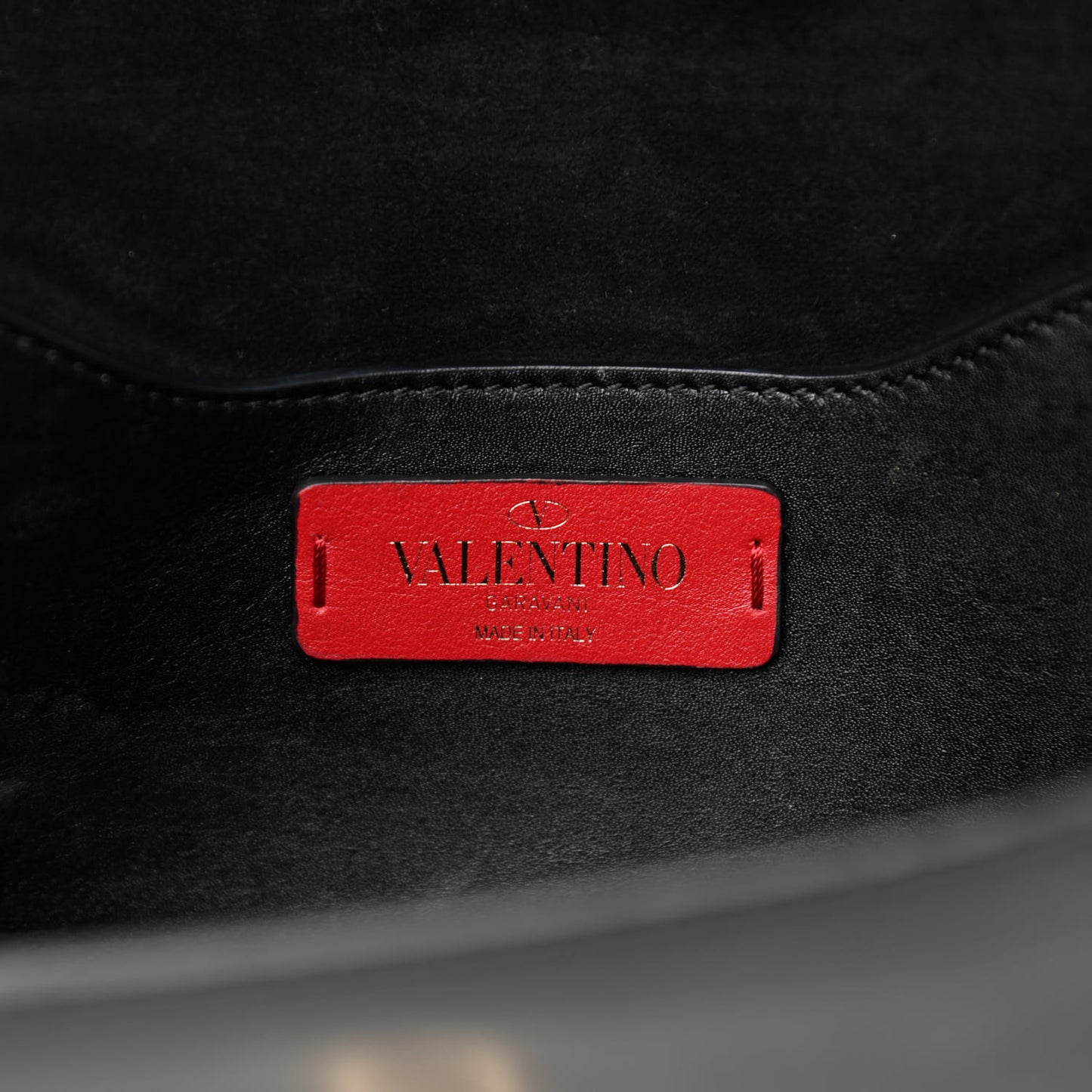 Vitello Demilune Chain Clutch Black