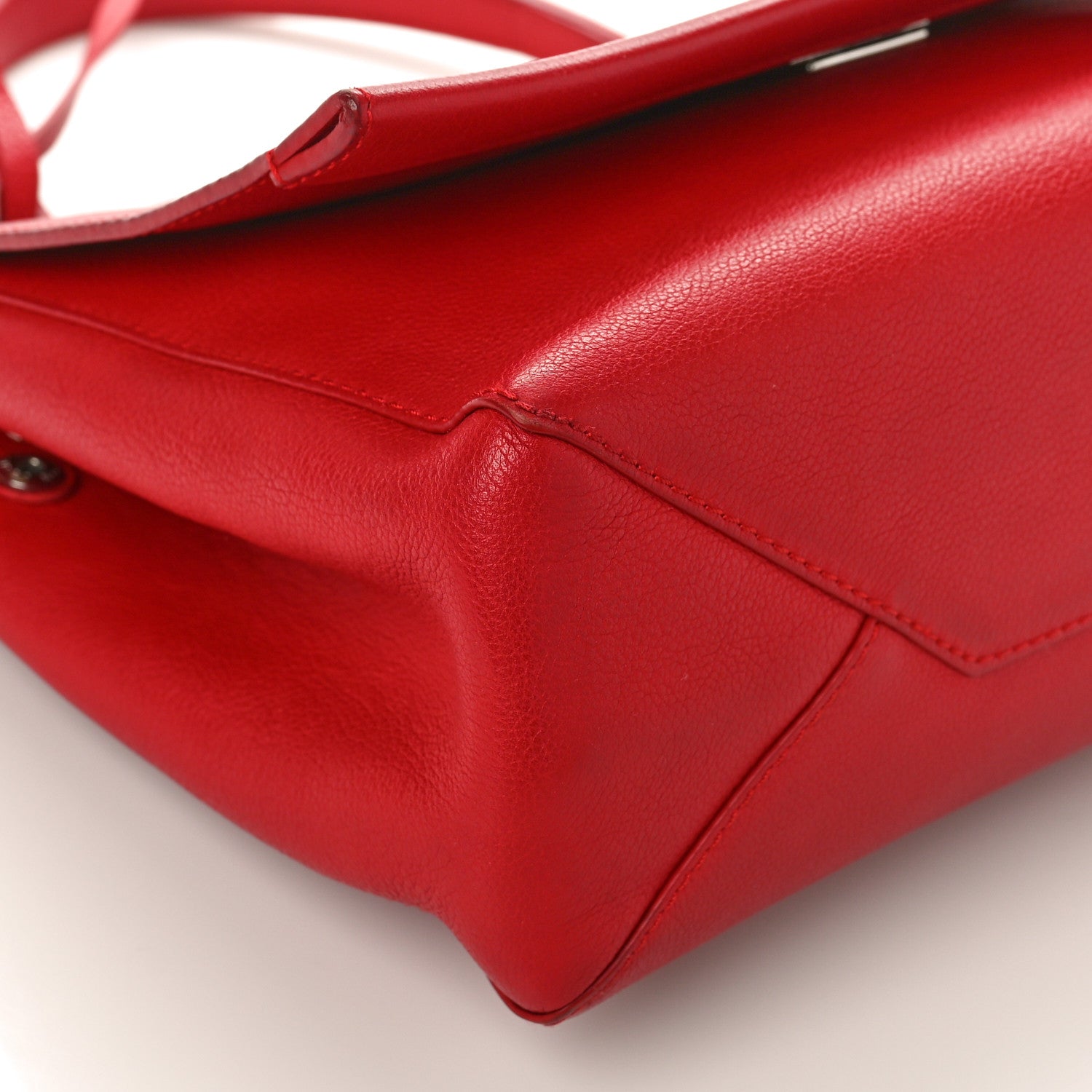 Louis Vuitton Soft Calfskin Lockme II Top Handle Rubis 7 of 16