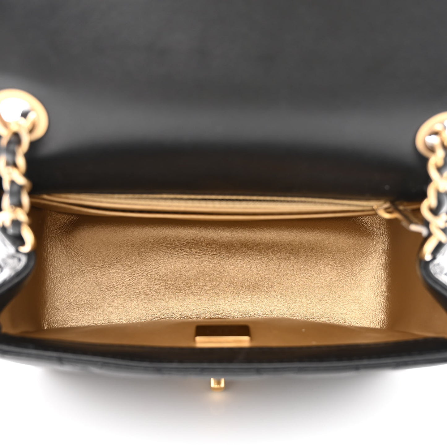 Lambskin Quilted Mini Pearl Crush Flap Black
