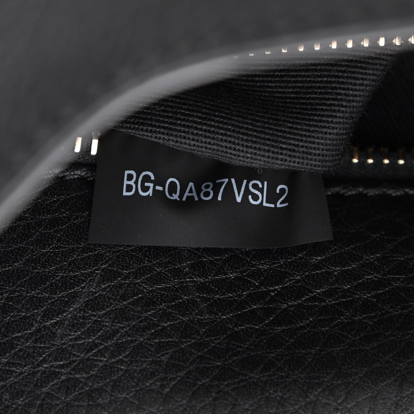 Grained Calfskin Rockstud Saddle Bag Black