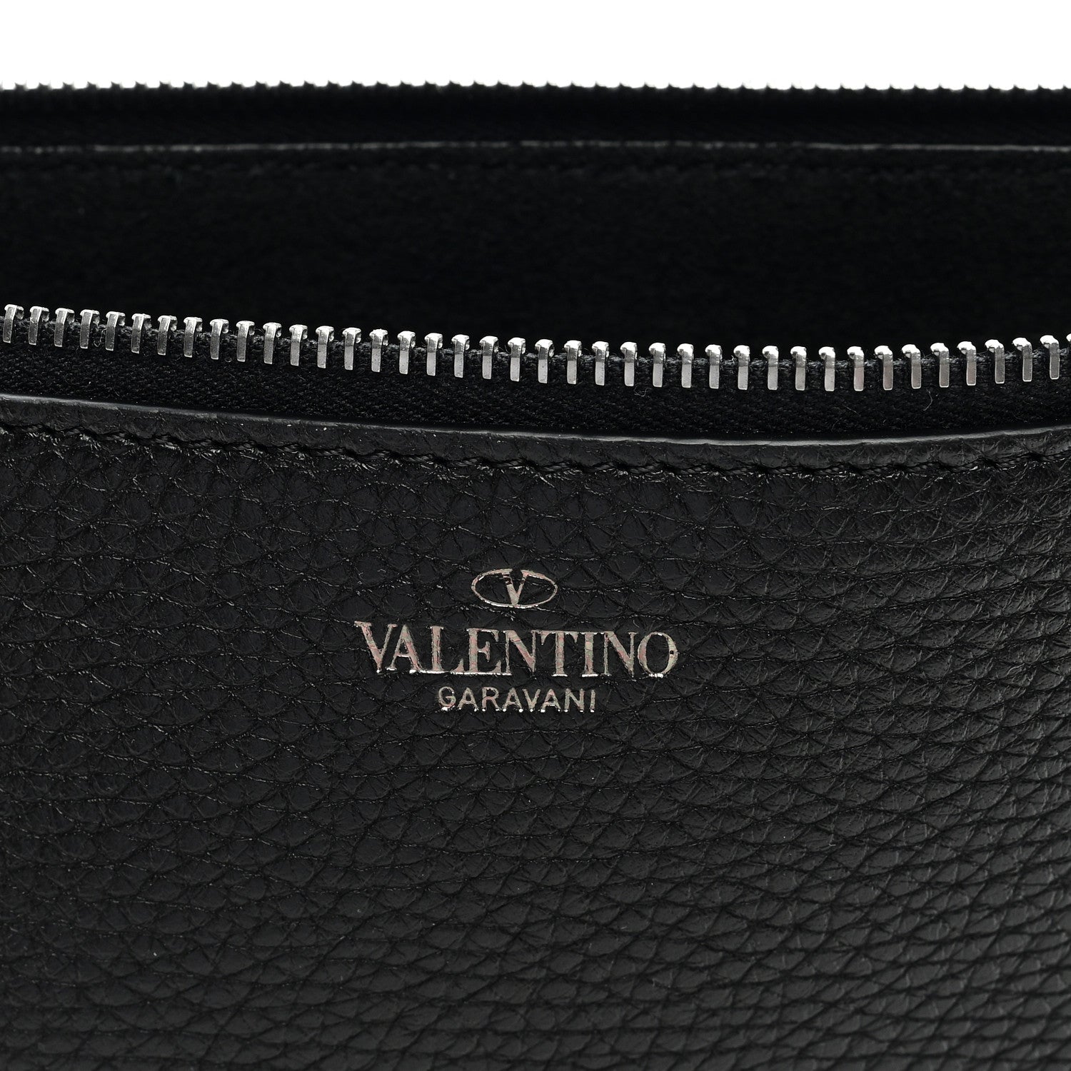 Valentino Garavani Pebbled Calfskin Monochrome Large Rockstud Zip Pouch Black 6 of 7