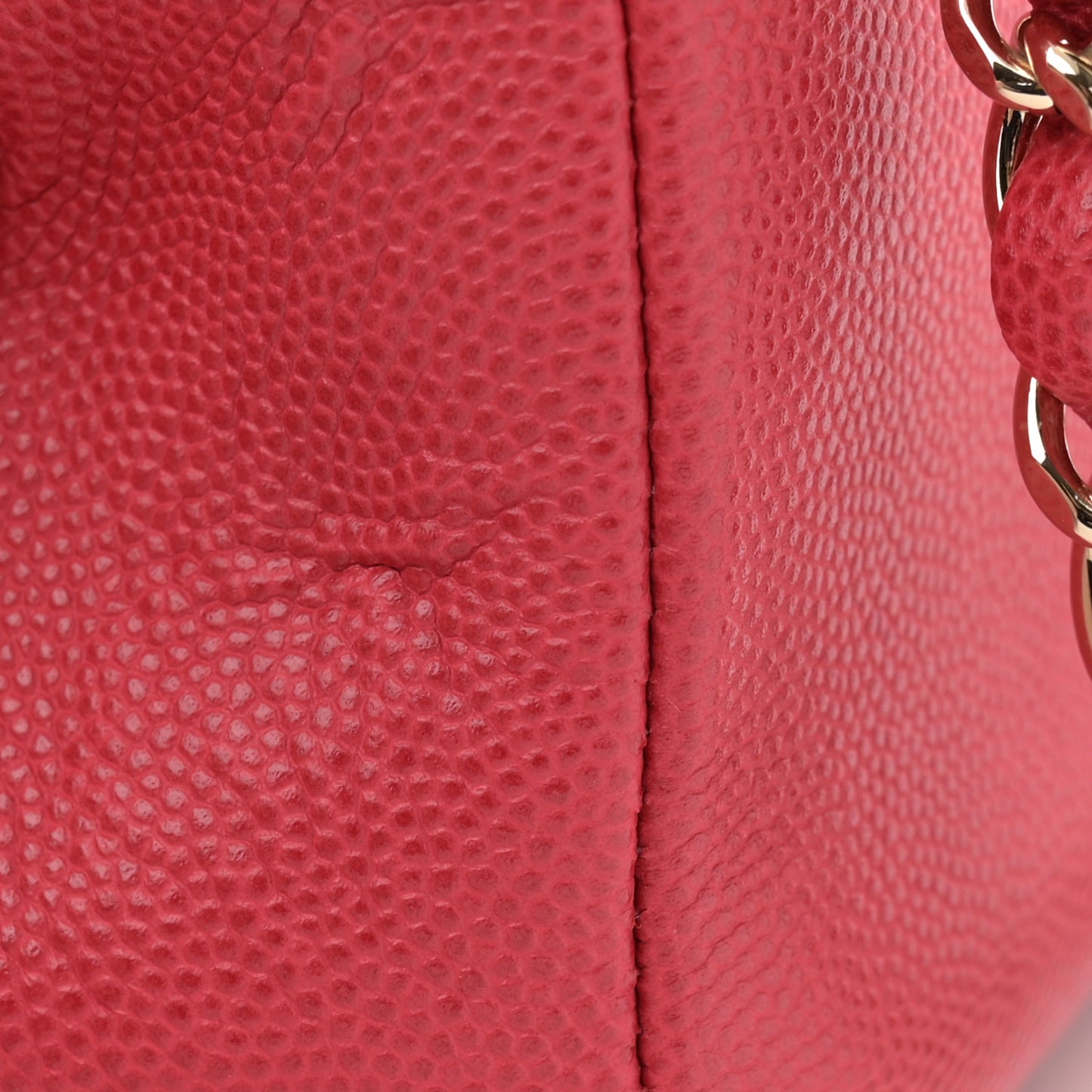 Caviar Quilted Medium Business Affinity Flap Red
